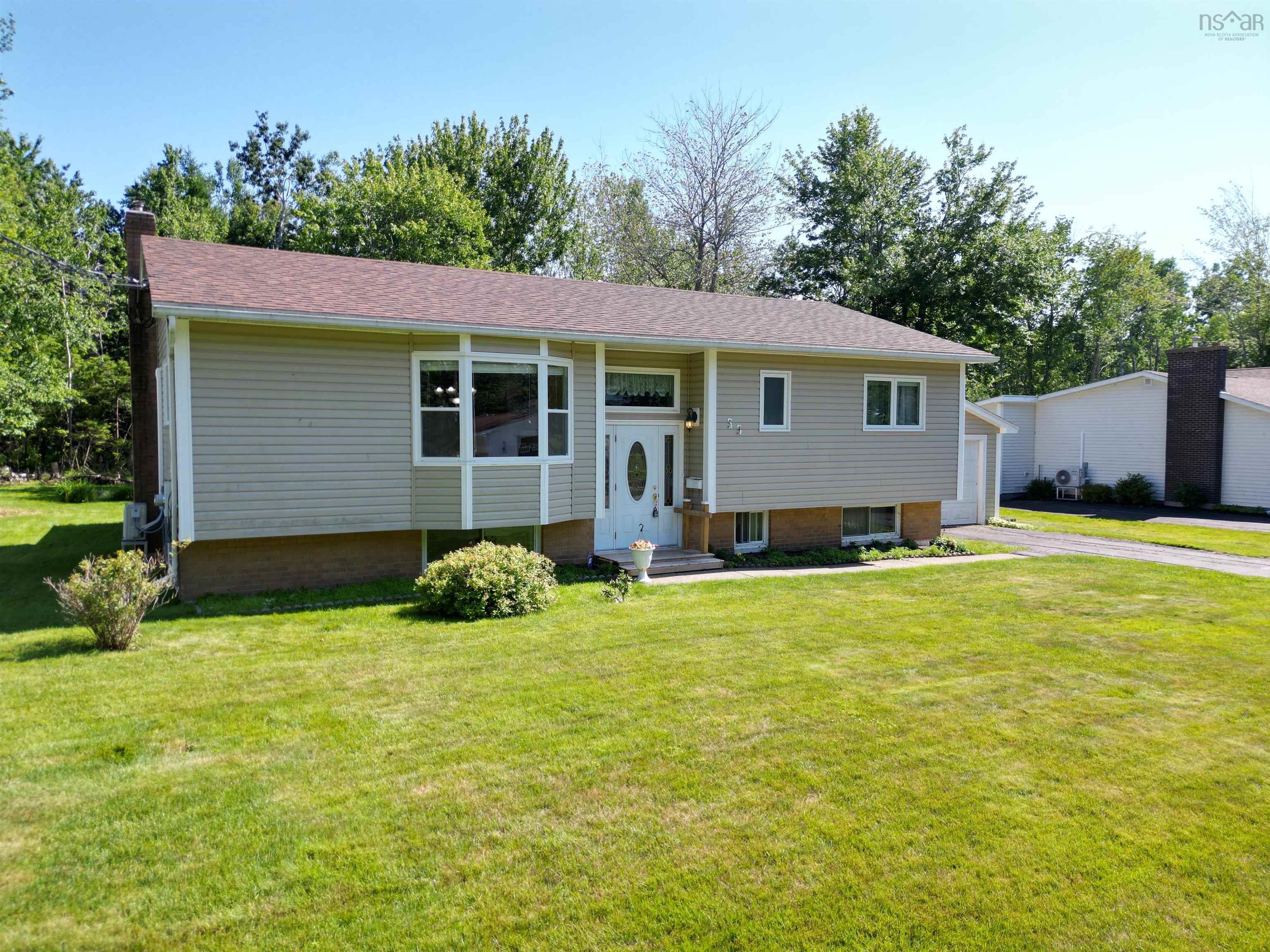 $374,500.00: 33 Birch Hill Drive, Stellarton