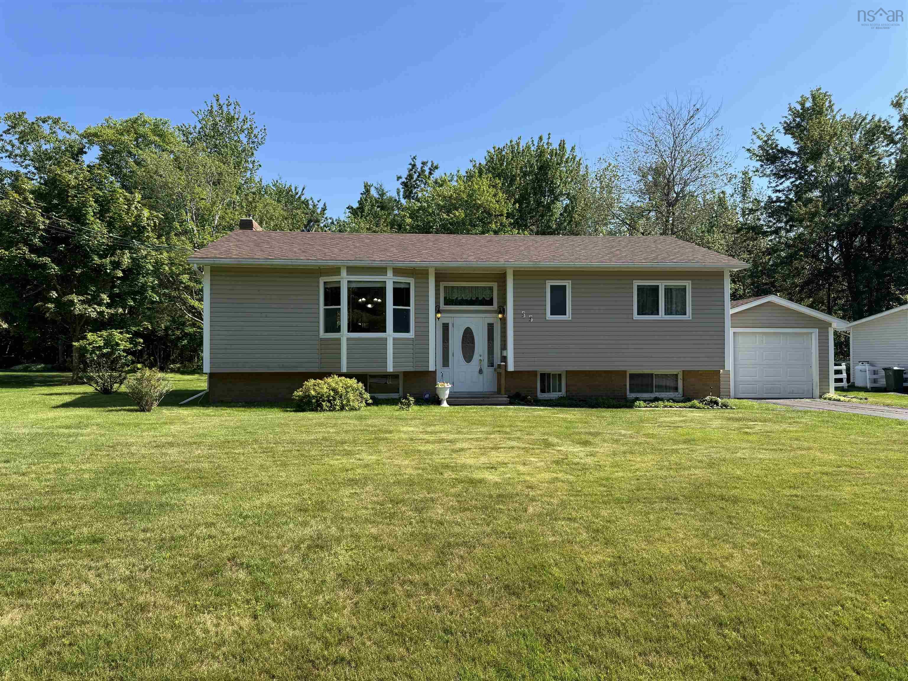 $374,500.00: 33 Birch Hill Drive, Stellarton