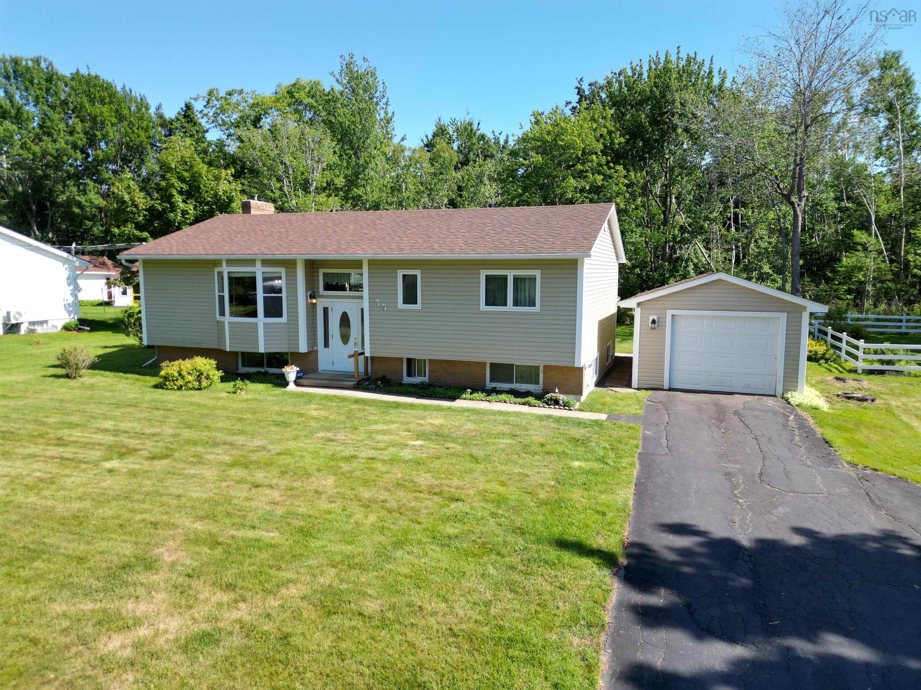 $374,500.00: 33 Birch Hill Drive, Stellarton