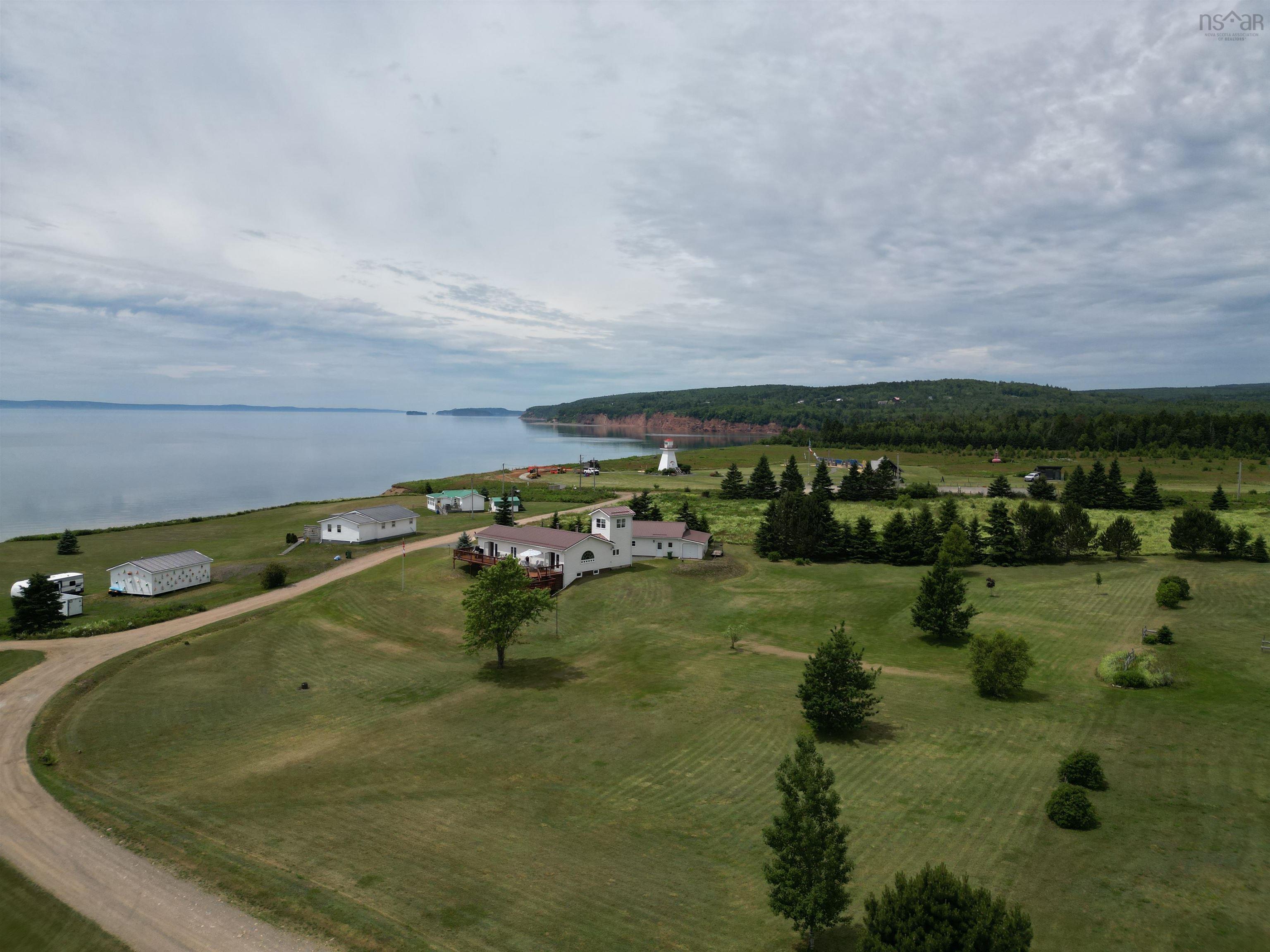 $749,500.00: 21 NORTH RIVER Lane, Lower Five Islands