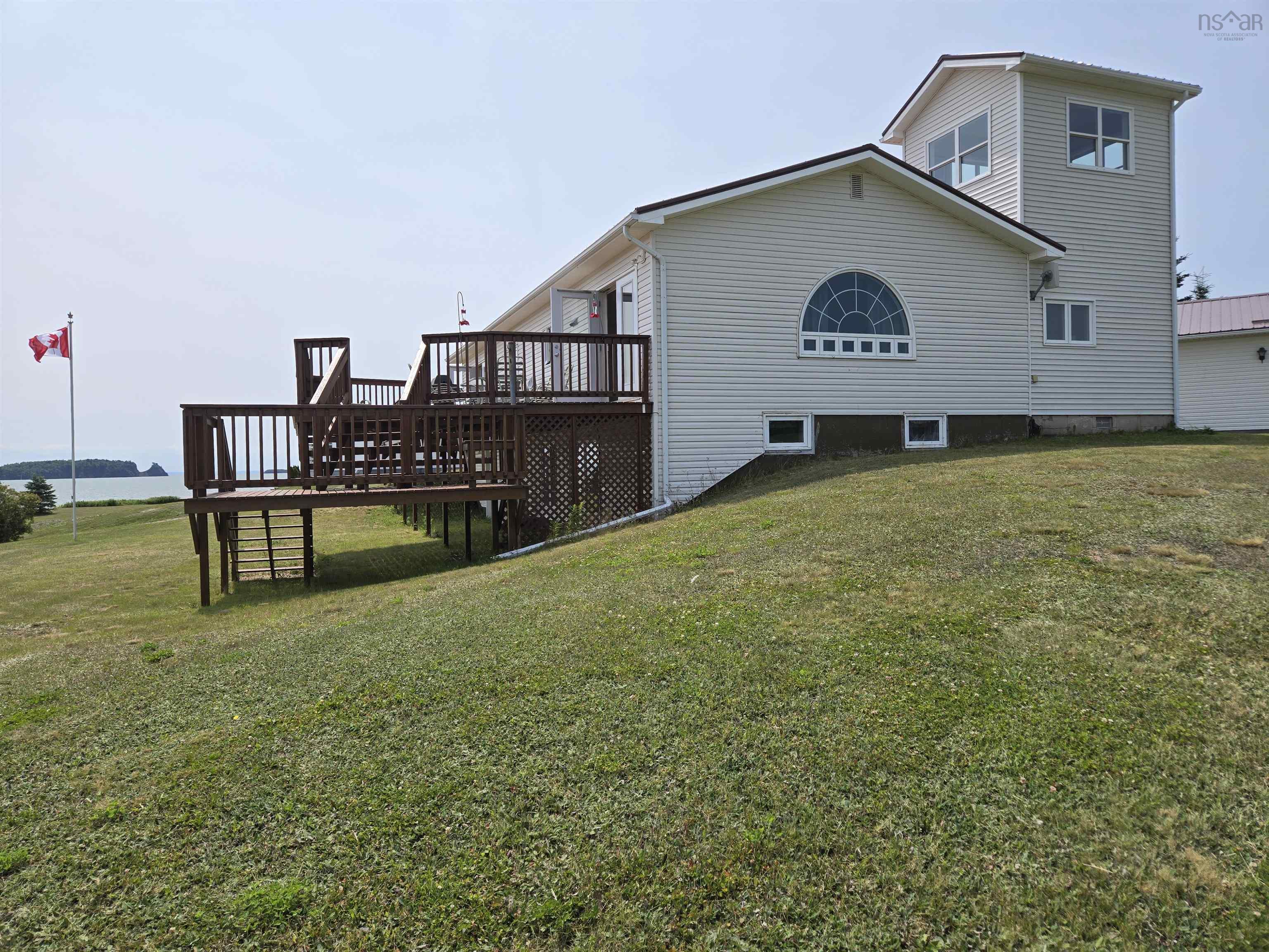$749,500.00: 21 NORTH RIVER Lane, Lower Five Islands