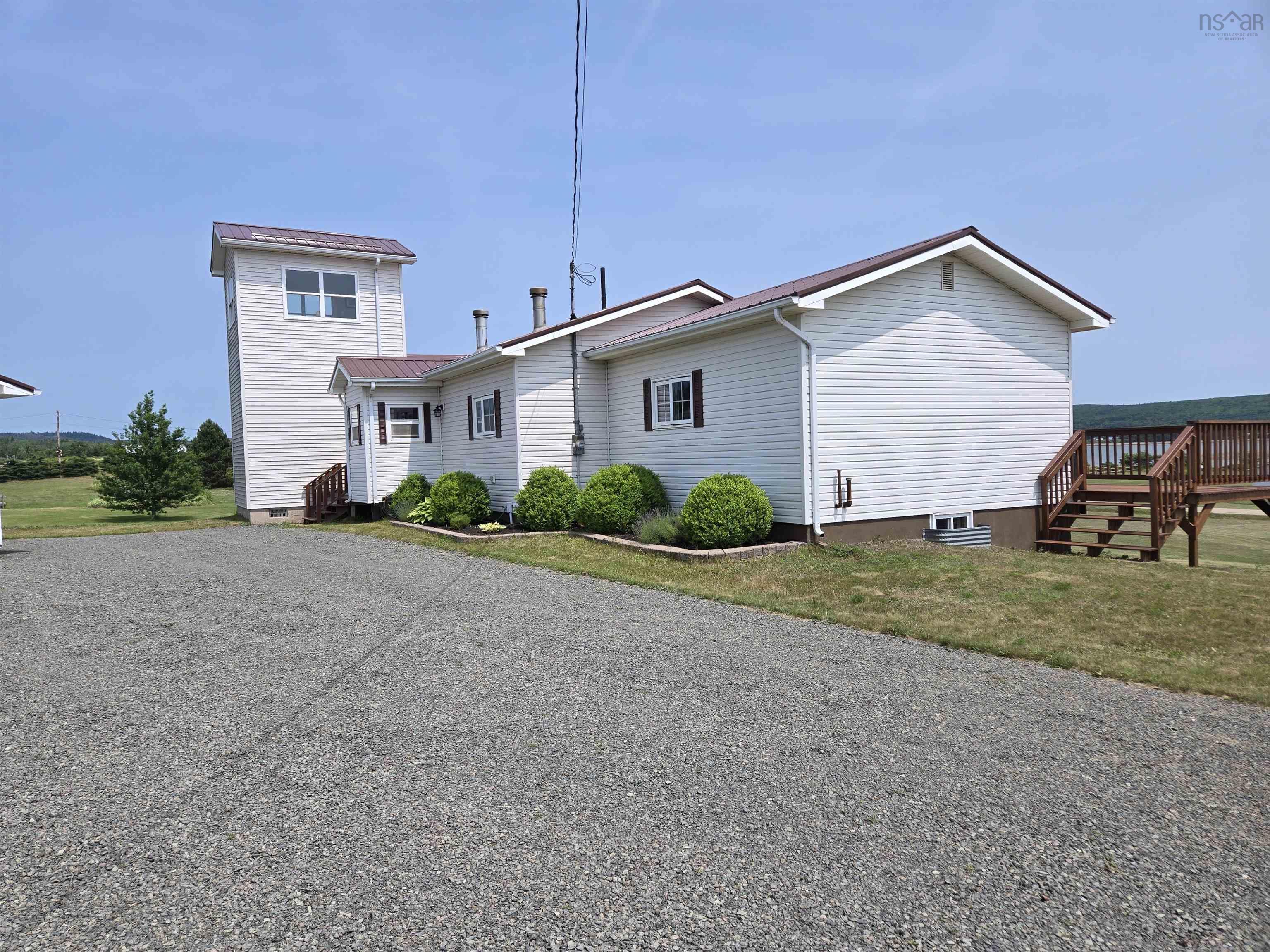 $749,500.00: 21 NORTH RIVER Lane, Lower Five Islands