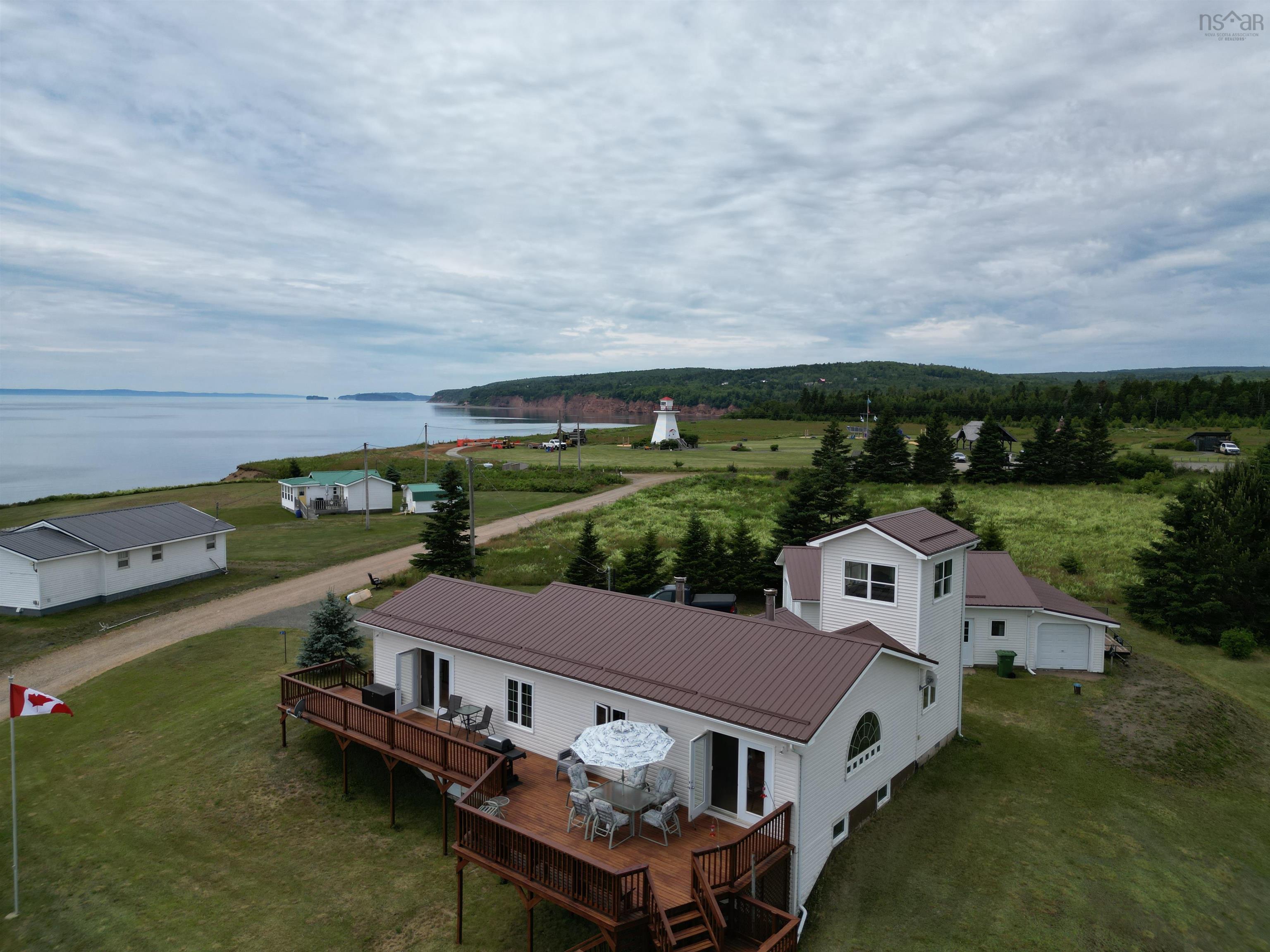 $749,500.00: 21 NORTH RIVER Lane, Lower Five Islands