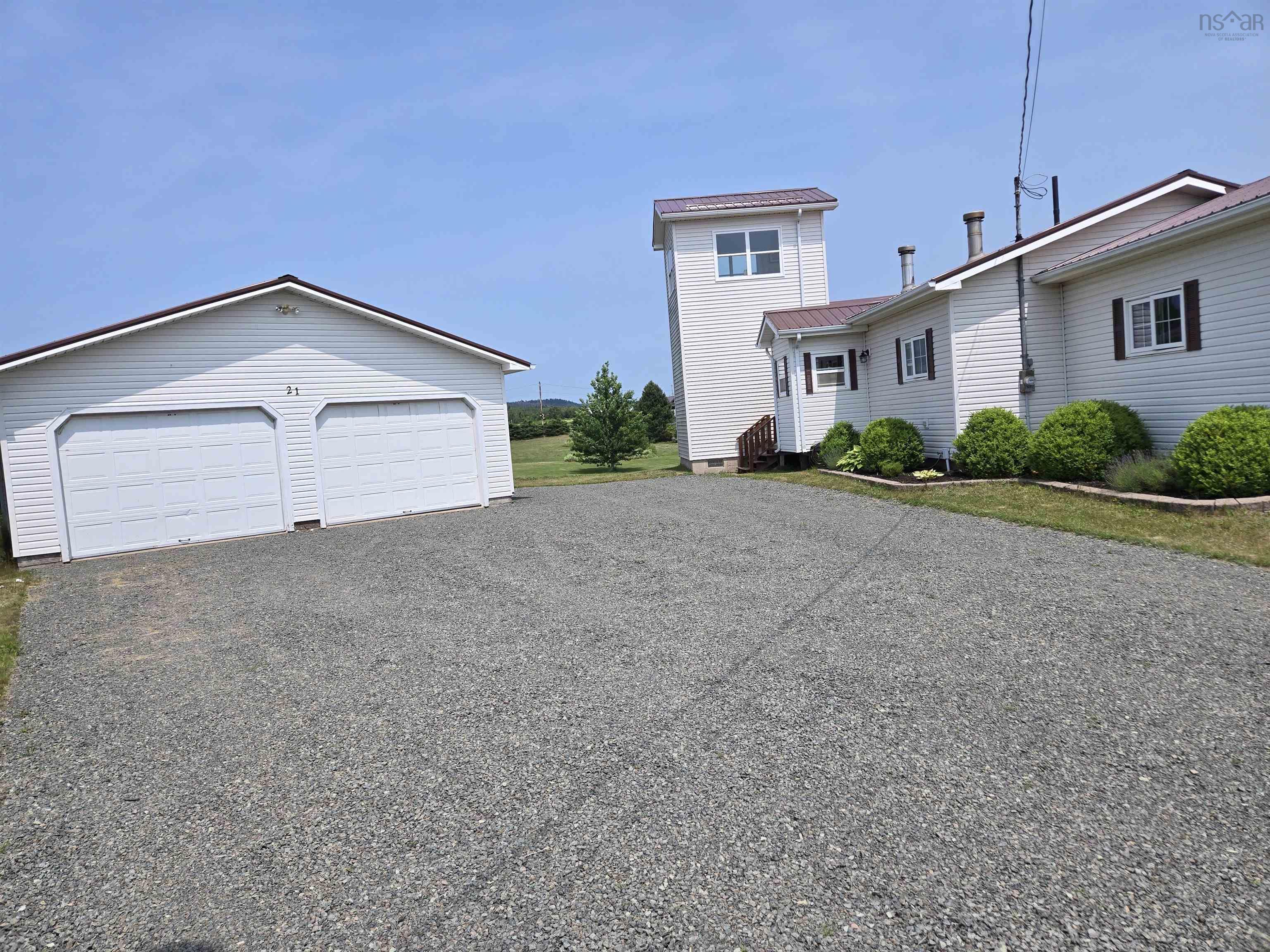 $749,500.00: 21 NORTH RIVER Lane, Lower Five Islands
