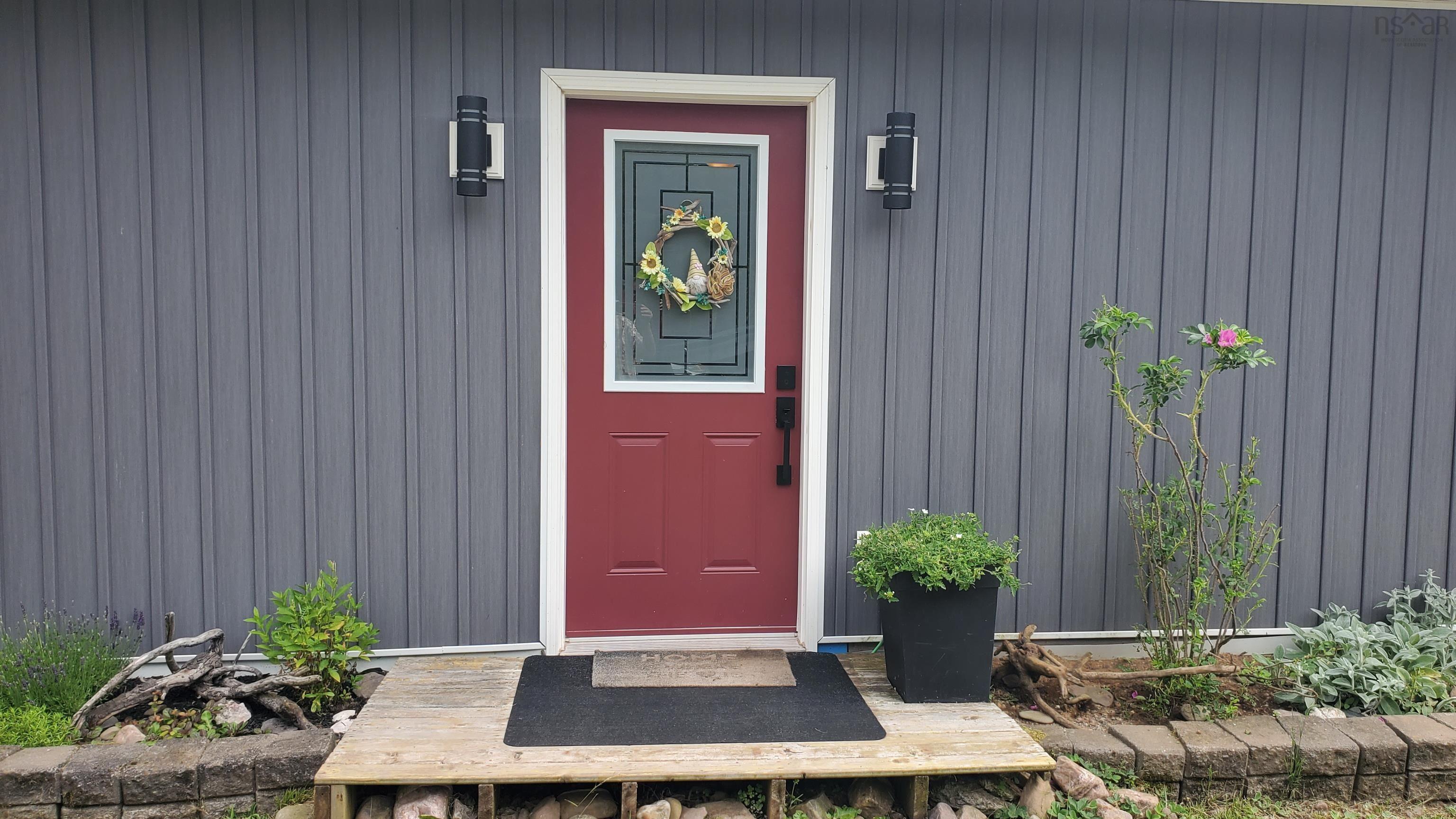 $399,900.00: 498 Fox Point Road, Fox River