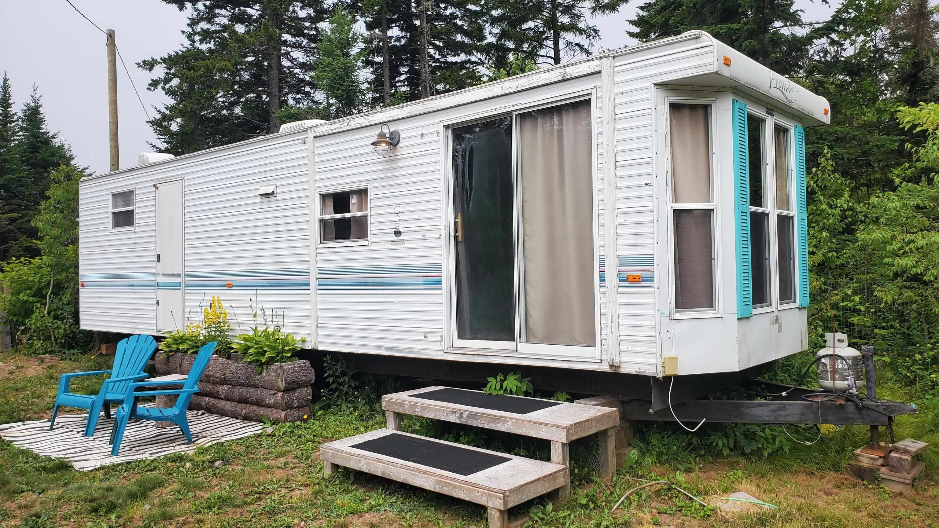 $399,900.00: 498 Fox Point Road, Fox River