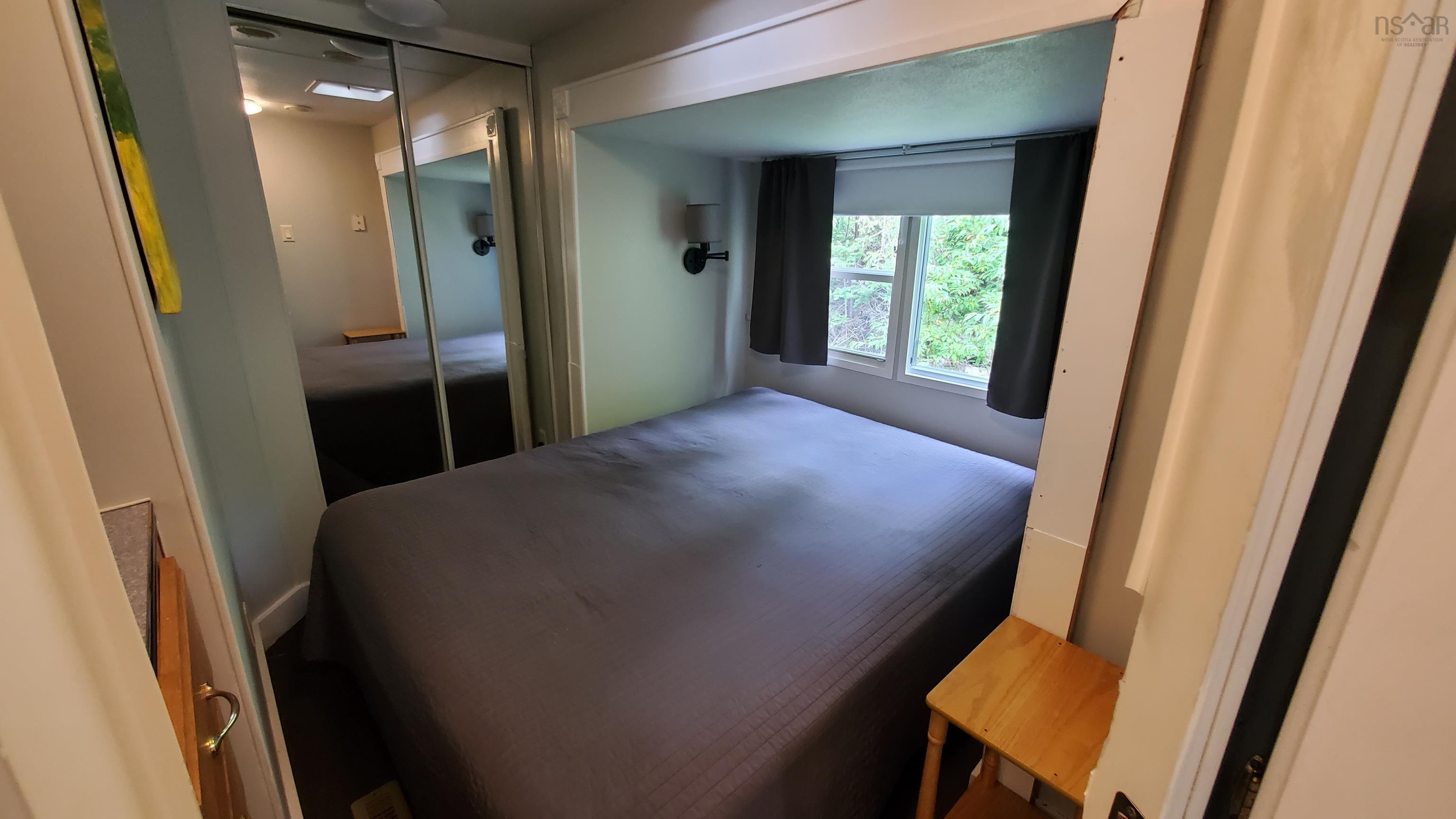 $399,900.00: 498 Fox Point Road, Fox River