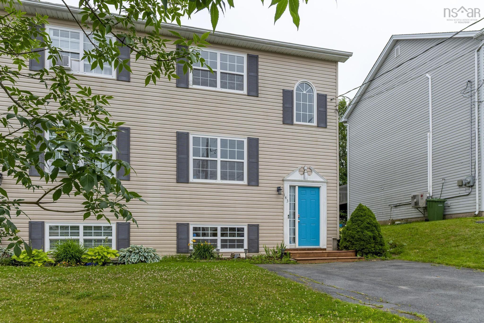 $499,900.00: 143 Governors Lake Drive, Lakeside
