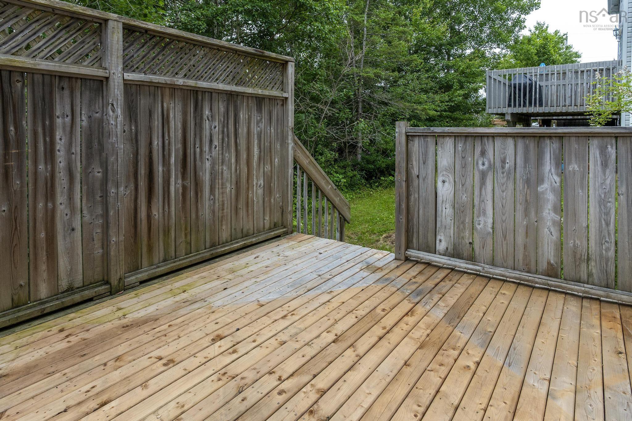 $499,900.00: 143 Governors Lake Drive, Lakeside
