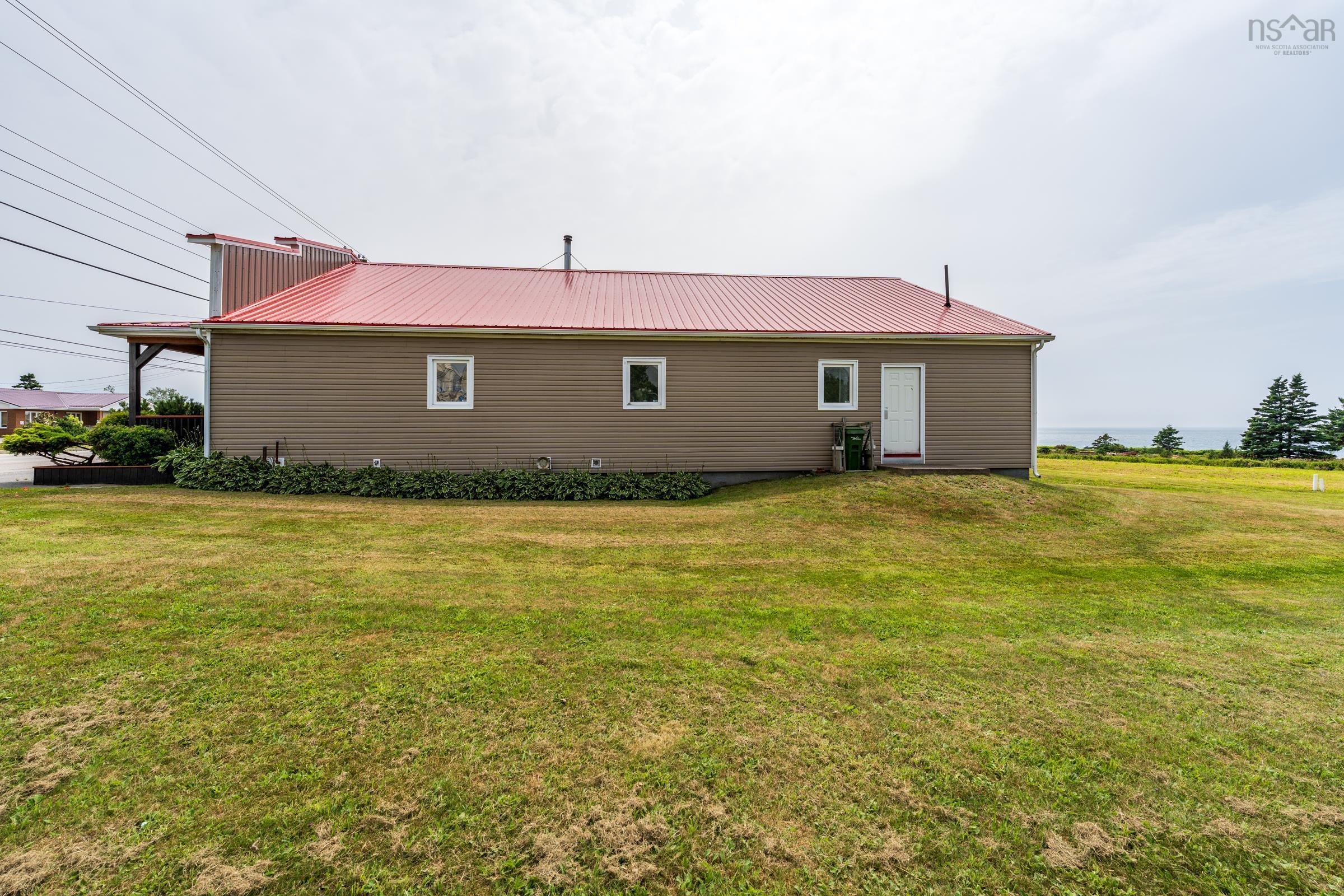 $599,000.00: 9613 Highway 1, Saulnierville