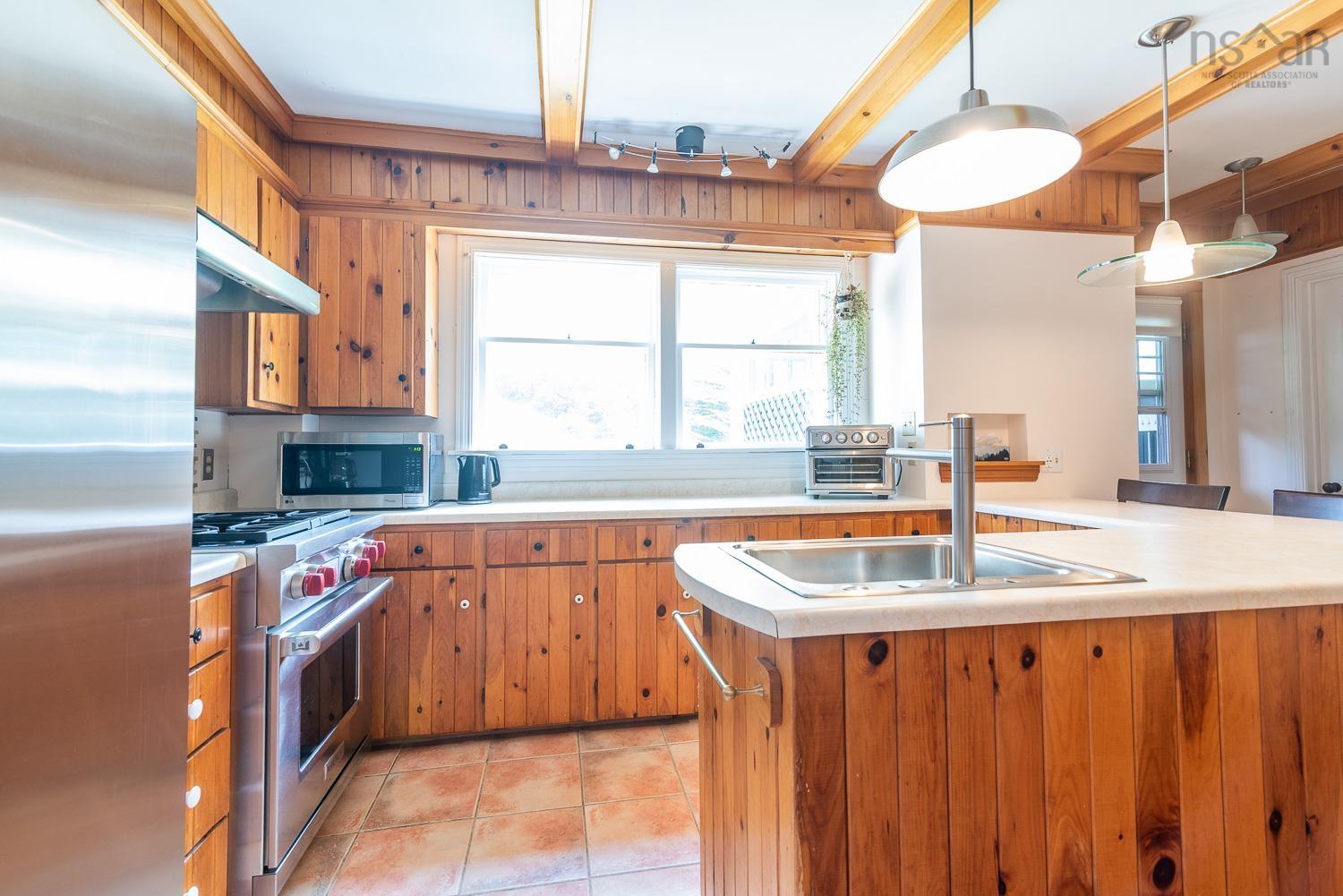 $549,900.00: 115 Willow Street, Truro