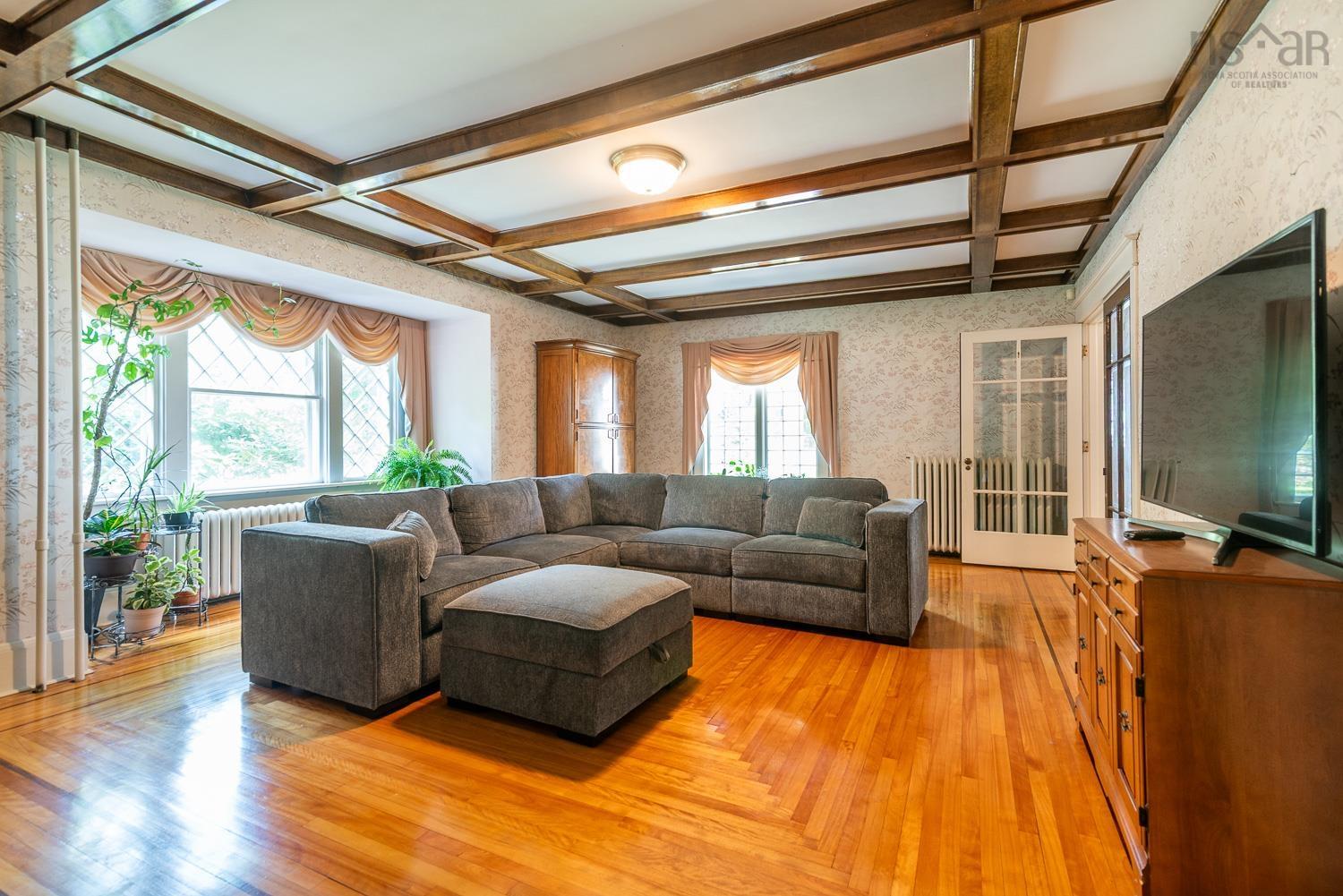 $549,900.00: 115 Willow Street, Truro