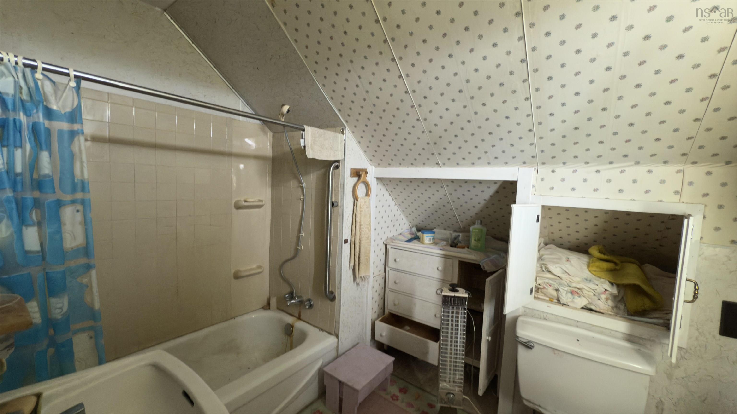 $129,000.00: 2259 Highway 334, Upper Wedgeport