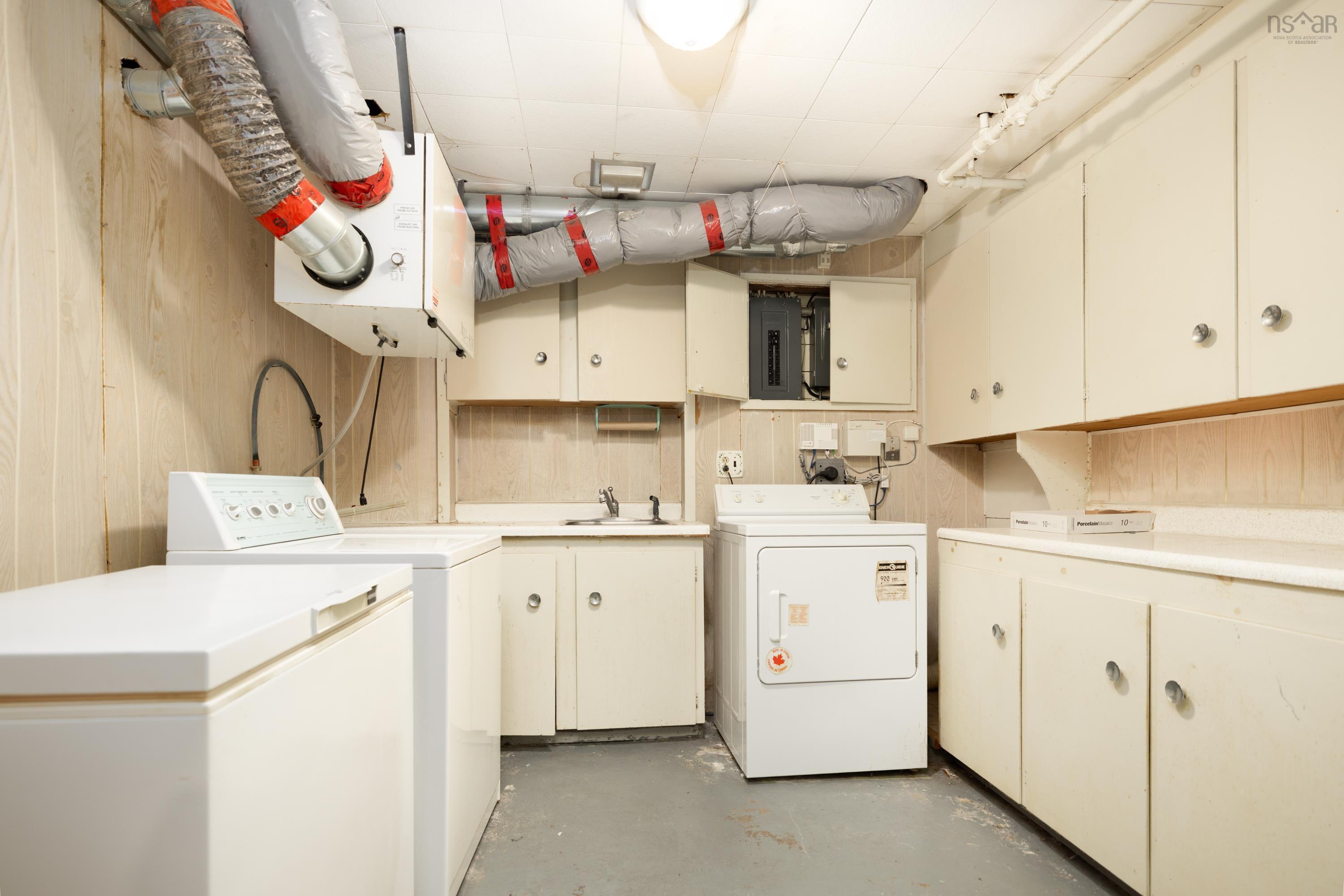 $569,000.00: 7132 Spruce Street, Halifax