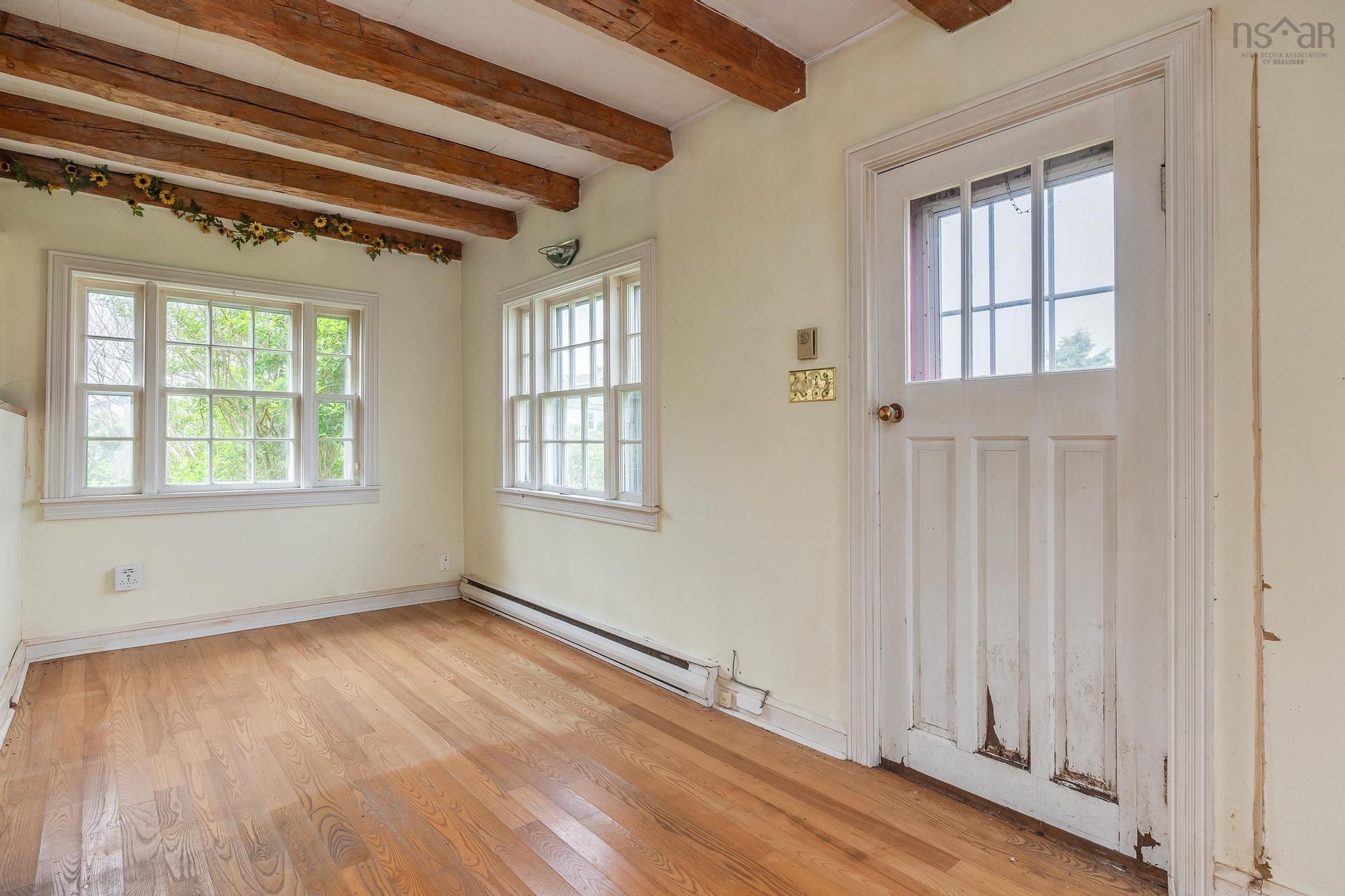 $489,000.00: 194 Paddy