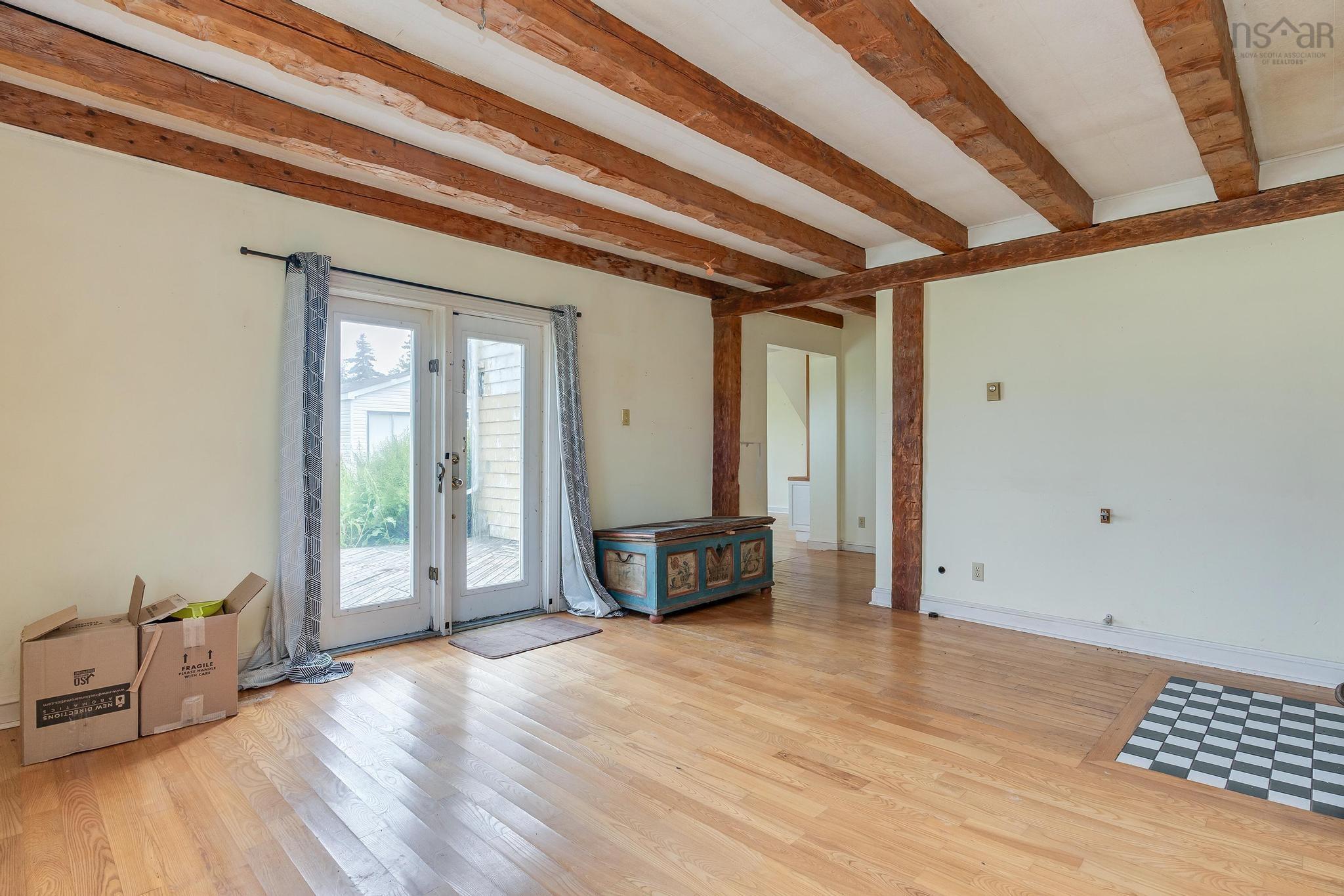 $489,000.00: 194 Paddy