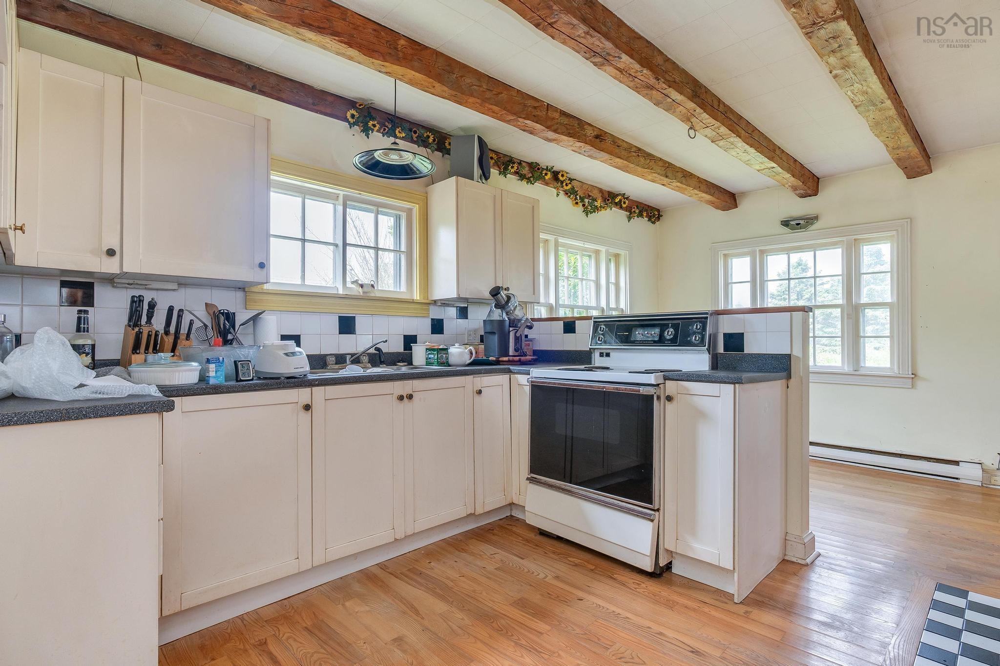 $489,000.00: 194 Paddy