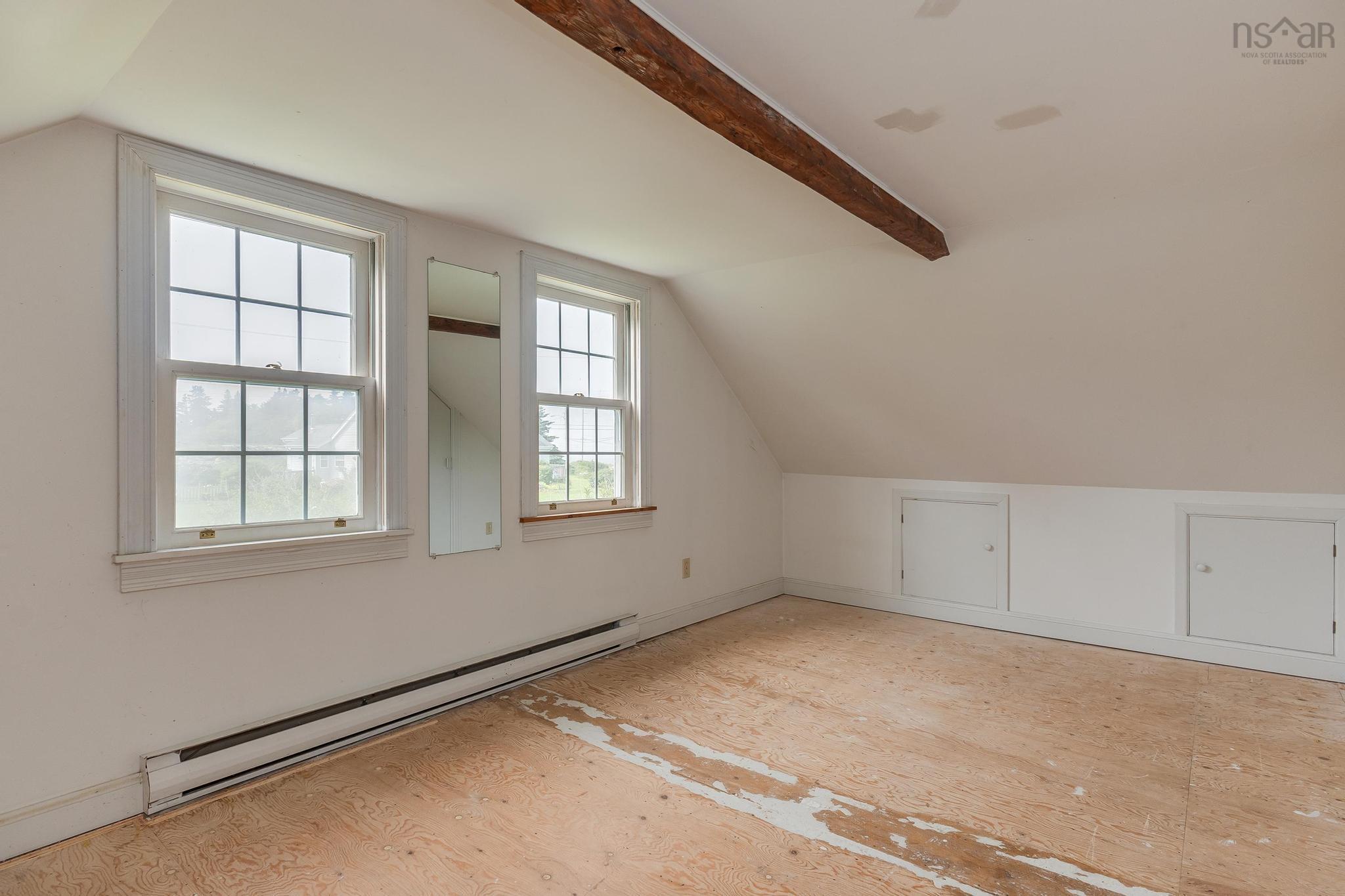 $489,000.00: 194 Paddy