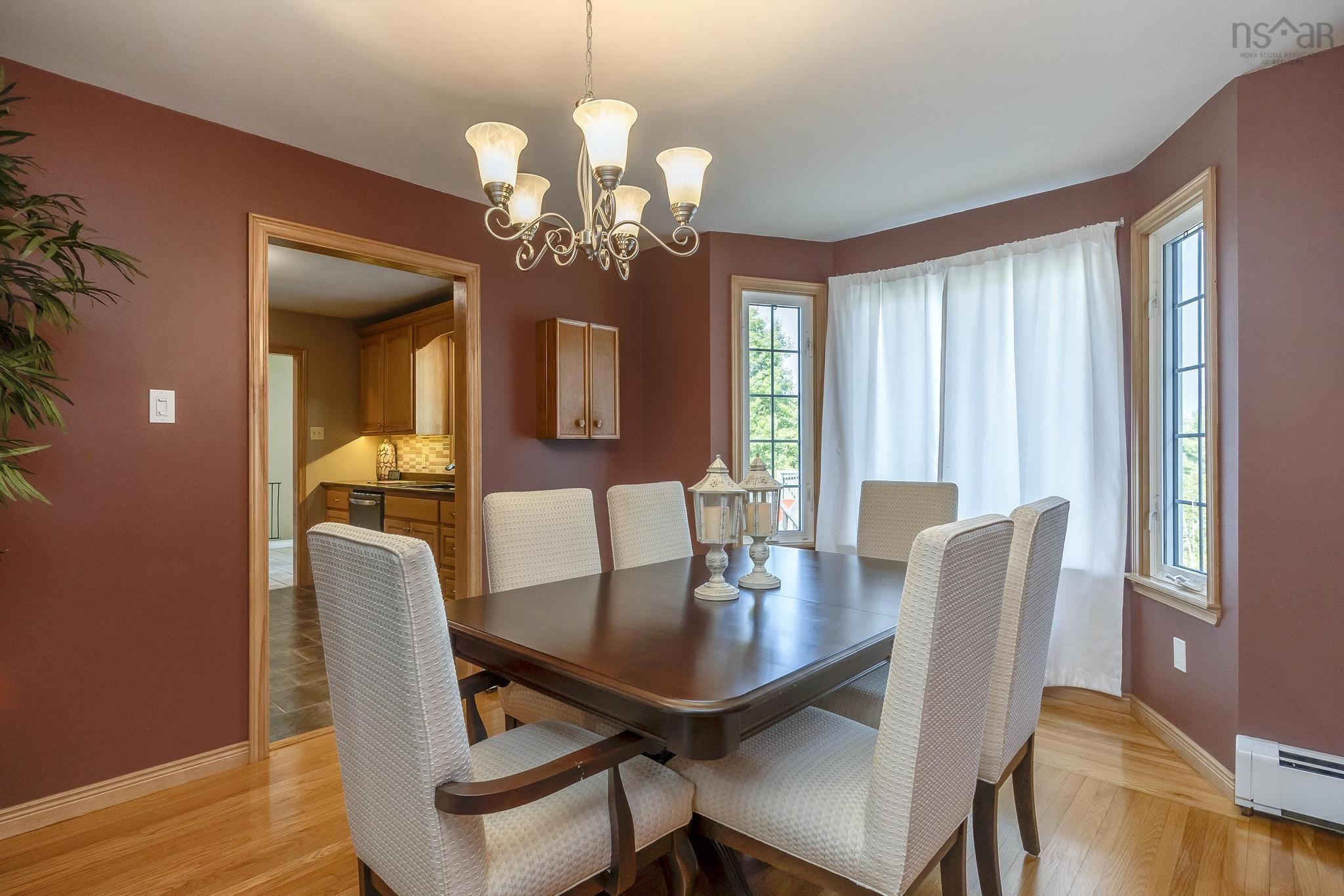 $535,000.00: 99 Krista Drive, Wilmot