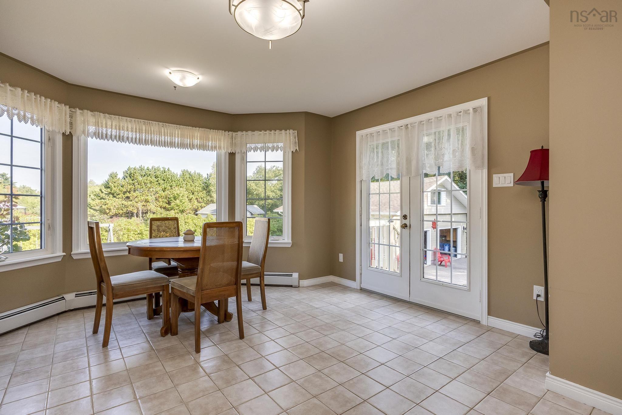 $535,000.00: 99 Krista Drive, Wilmot