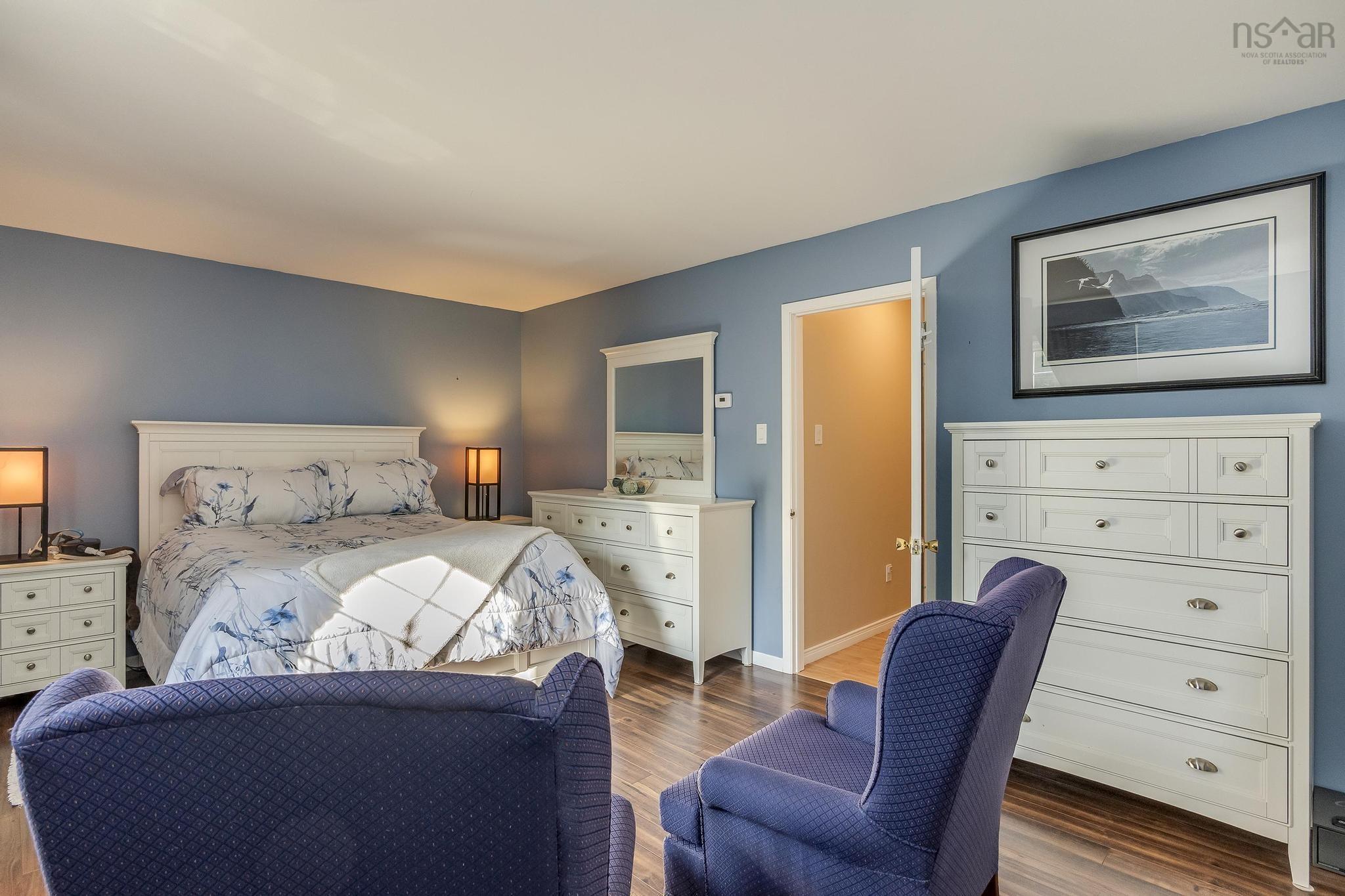 $535,000.00: 99 Krista Drive, Wilmot