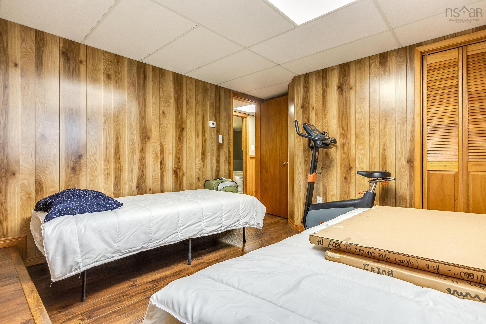 $535,000.00: 99 Krista Drive, Wilmot