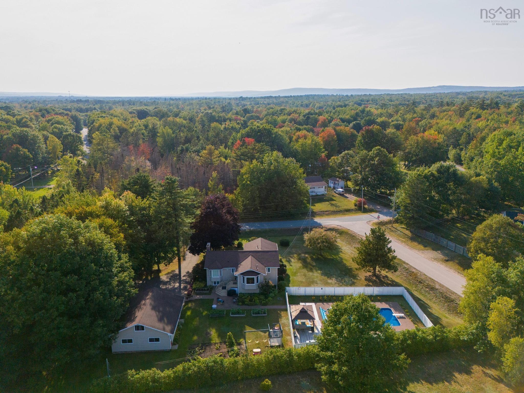 $535,000.00: 99 Krista Drive, Wilmot