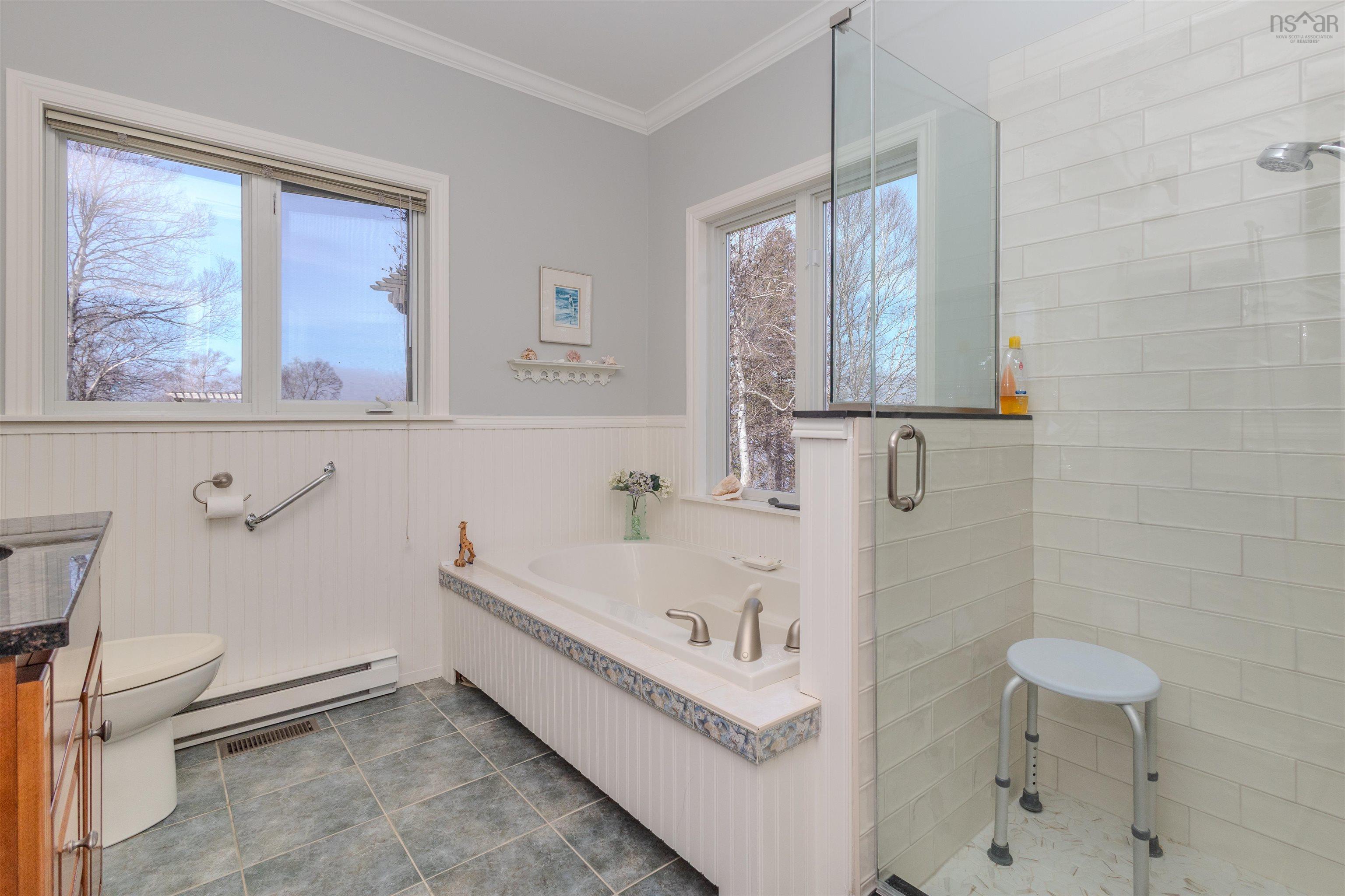 $998,000.00: 70 Tweednooge Place, East Bay