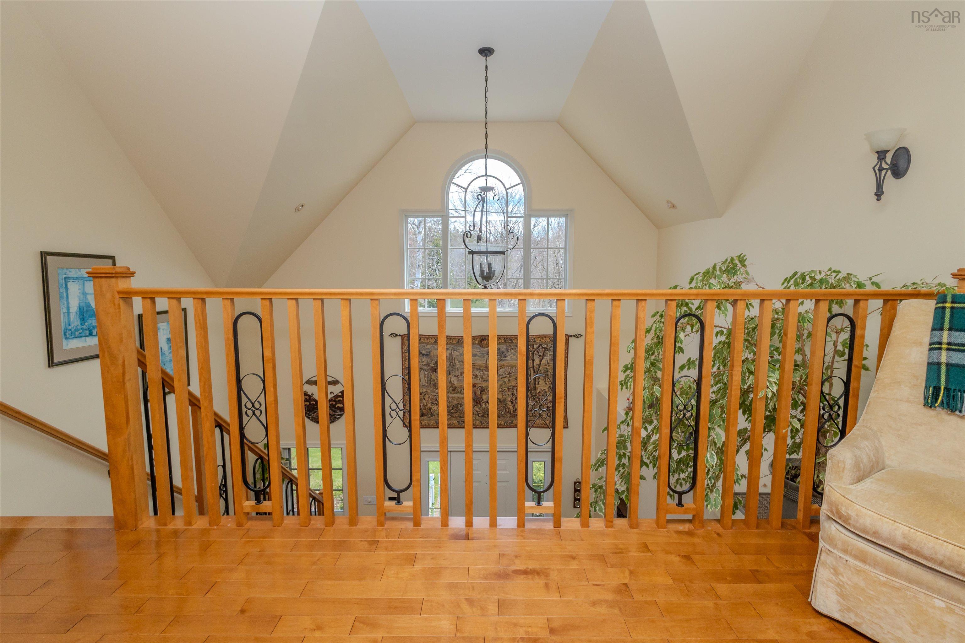 $998,000.00: 70 Tweednooge Place, East Bay