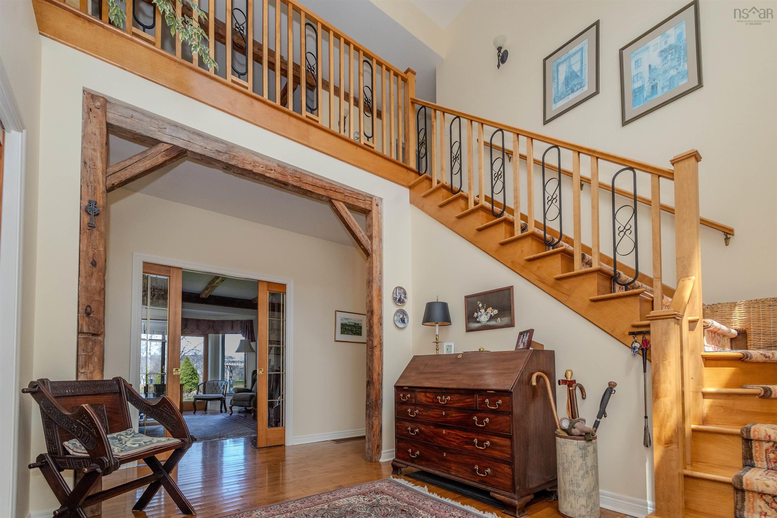 $998,000.00: 70 Tweednooge Place, East Bay