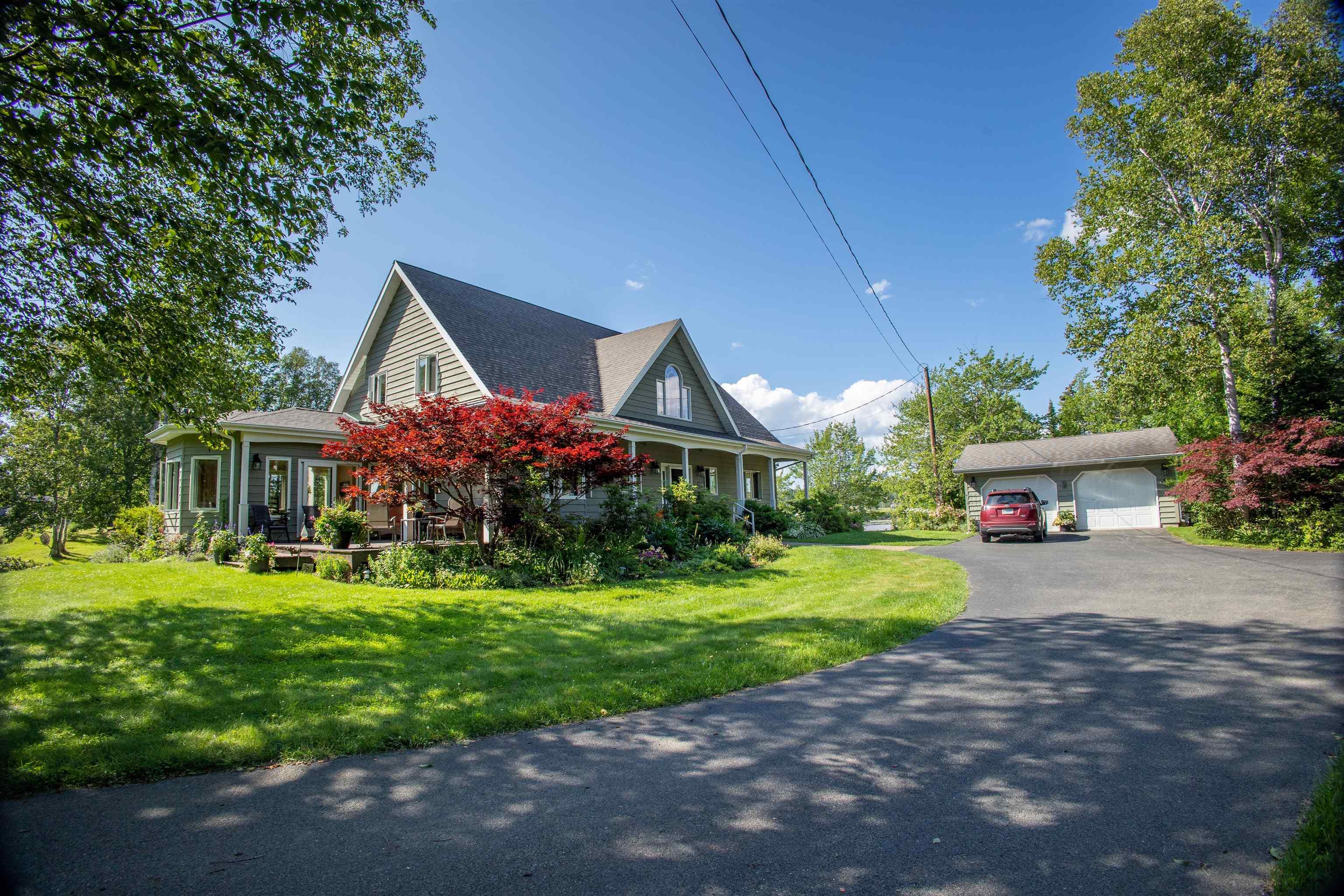 $998,000.00: 70 Tweednooge Place, East Bay