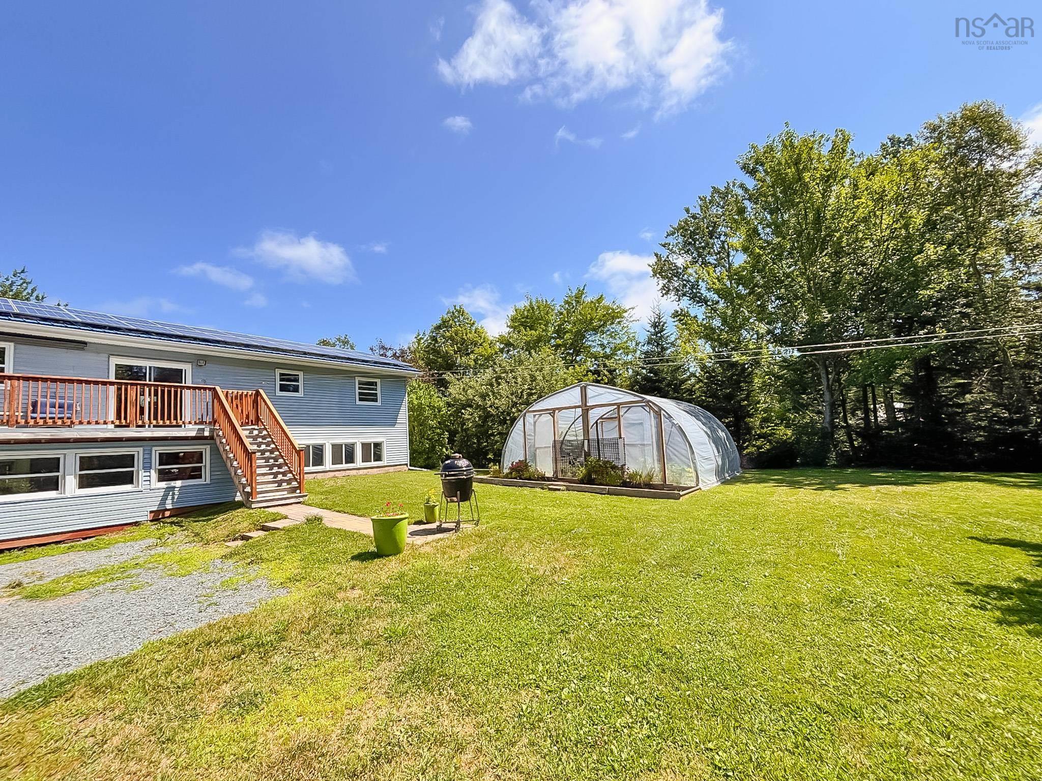 $549,000.00: 11951 Highway 3, Spectacle Lakes