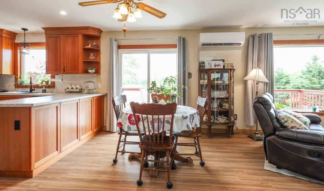 $569,900.00: 998 Mood Road, Summerville