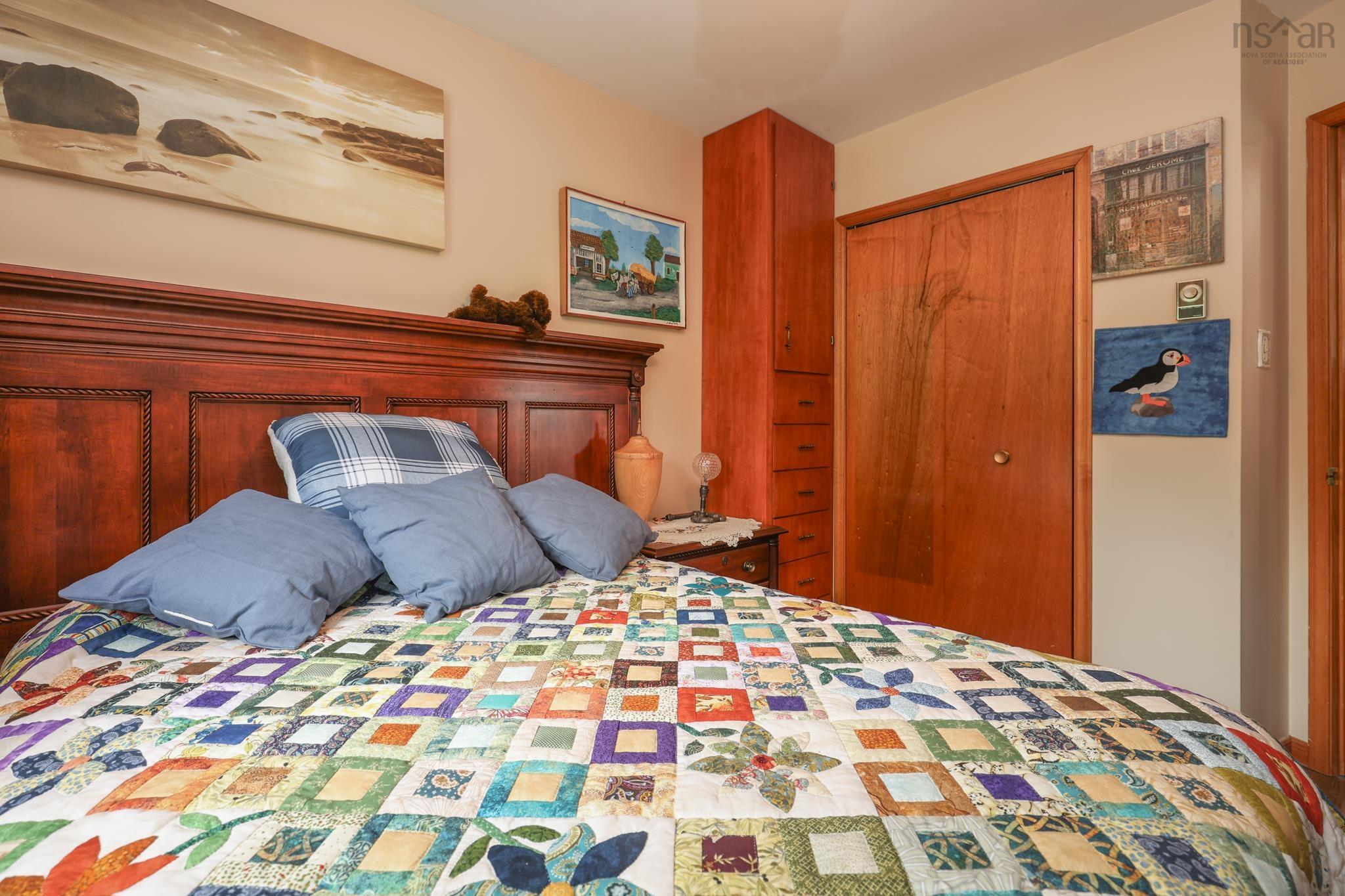 $569,900.00: 998 Mood Road, Summerville