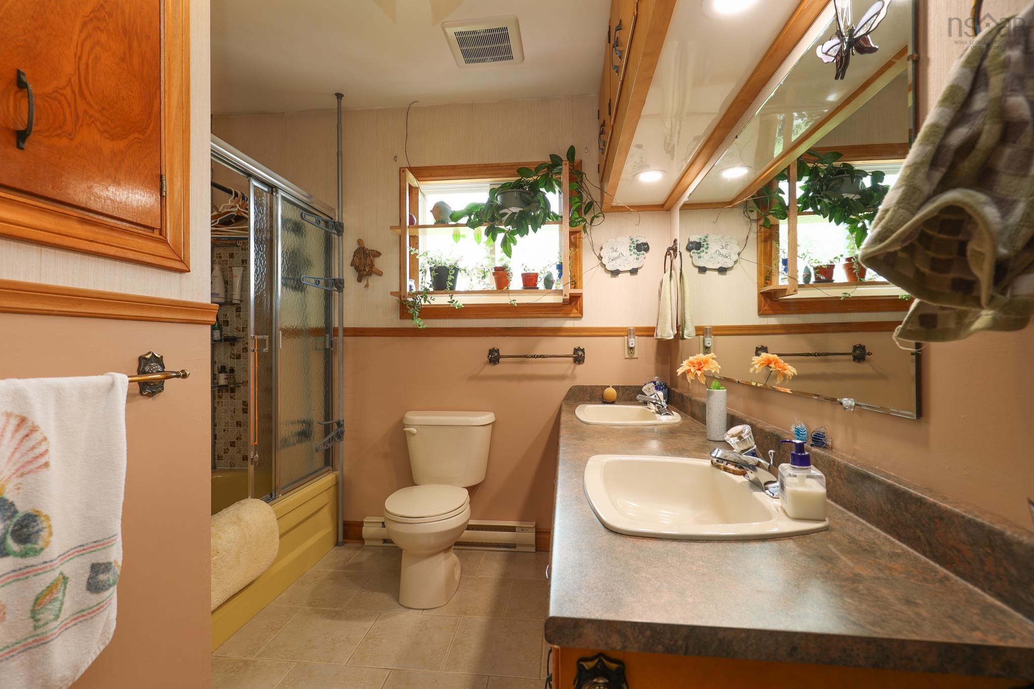 $569,900.00: 998 Mood Road, Summerville