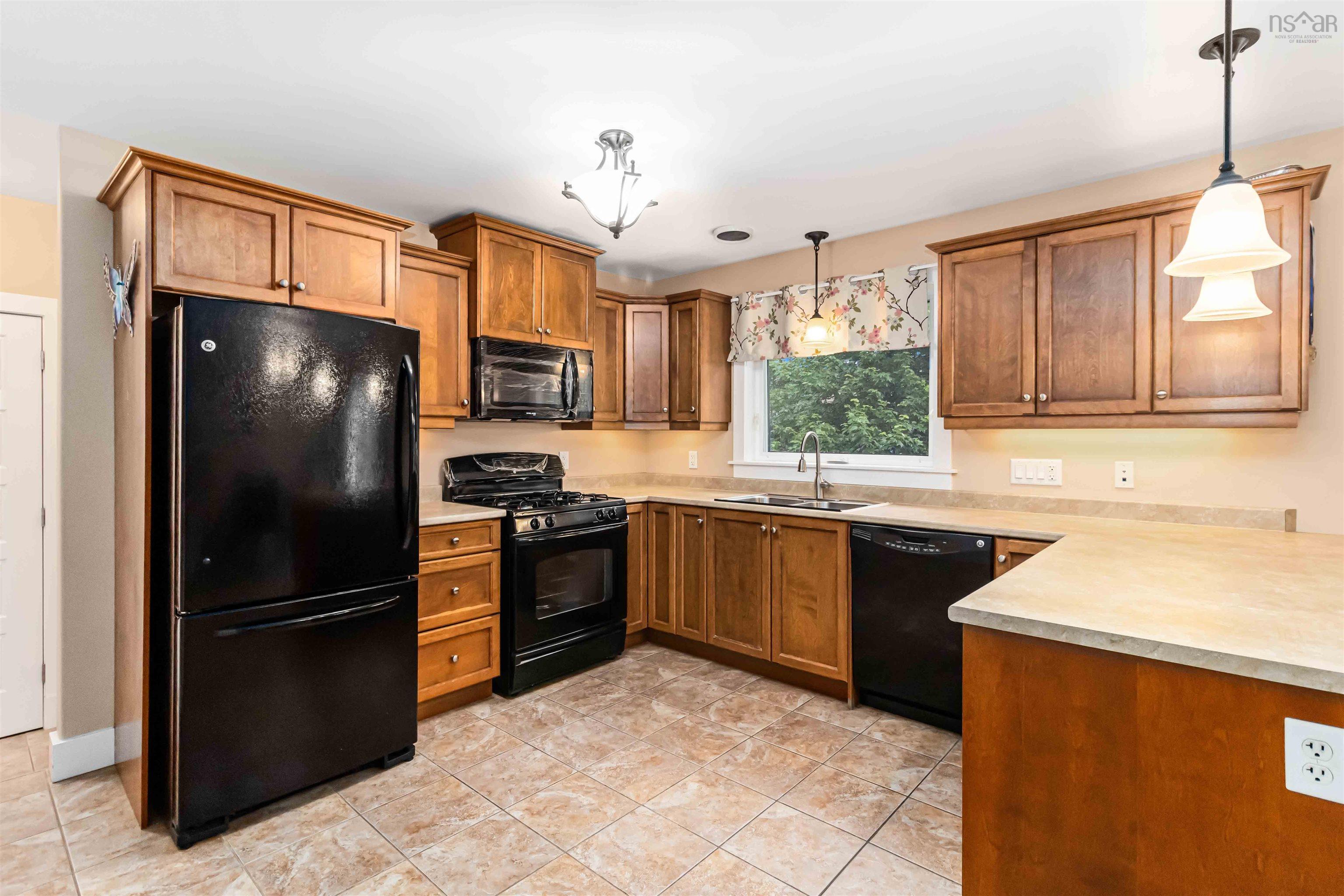 $649,900.00: 45 Cannon Terrace, Dartmouth