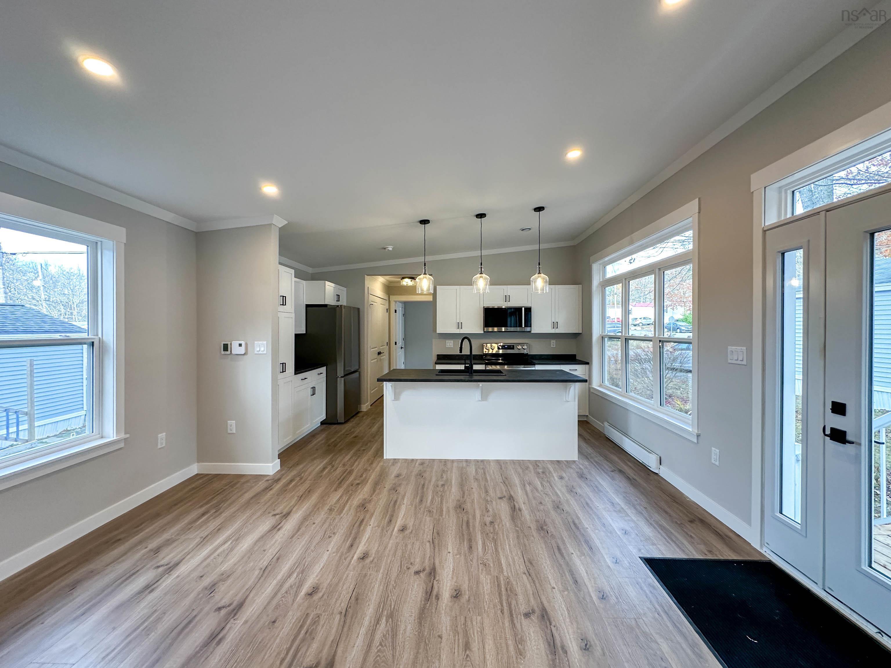 $289,900.00: 12 RICHARDS Street, Bridgewater