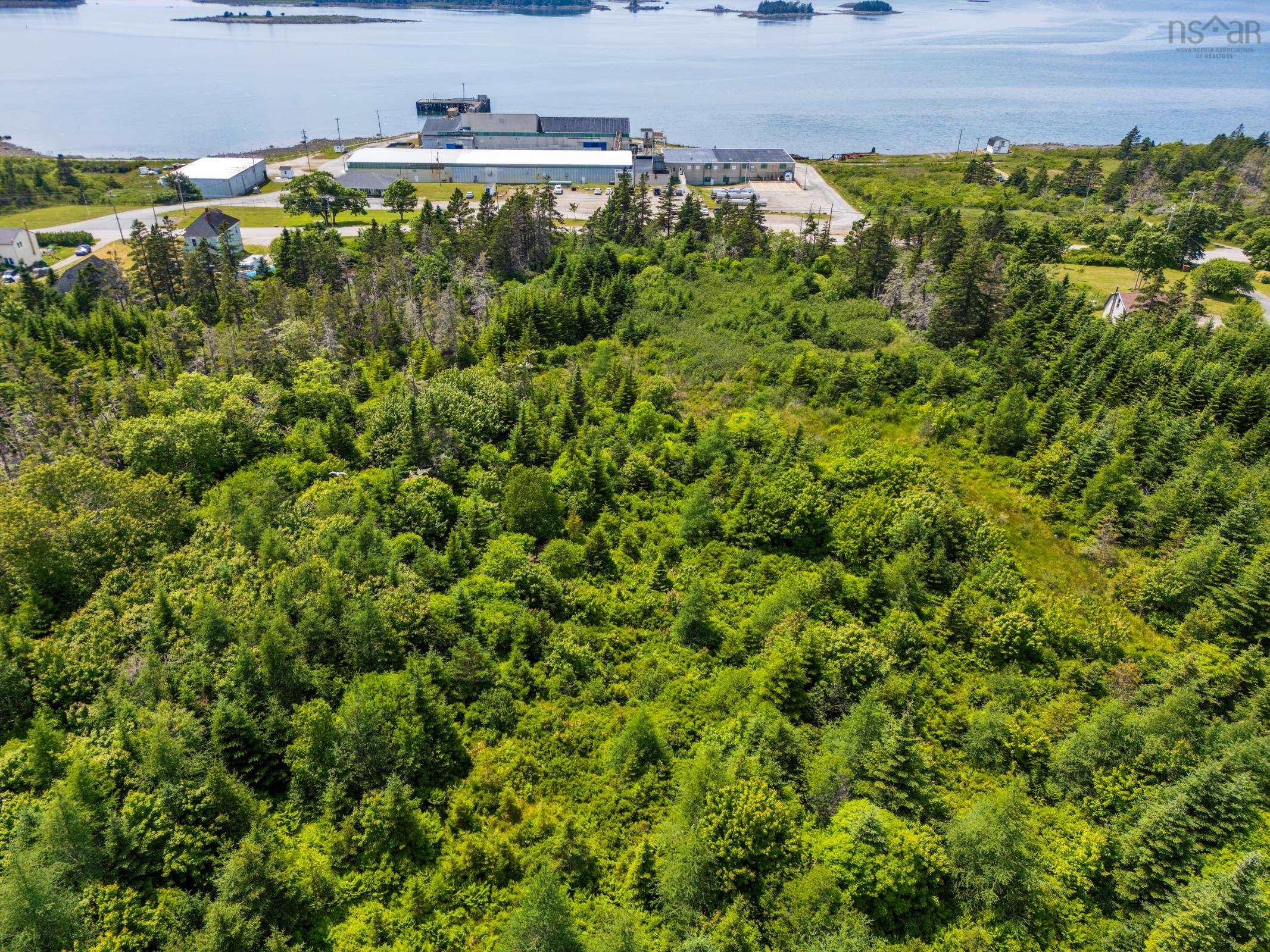 $39,000.00: Lot Highway 3, Middle East Pubnico