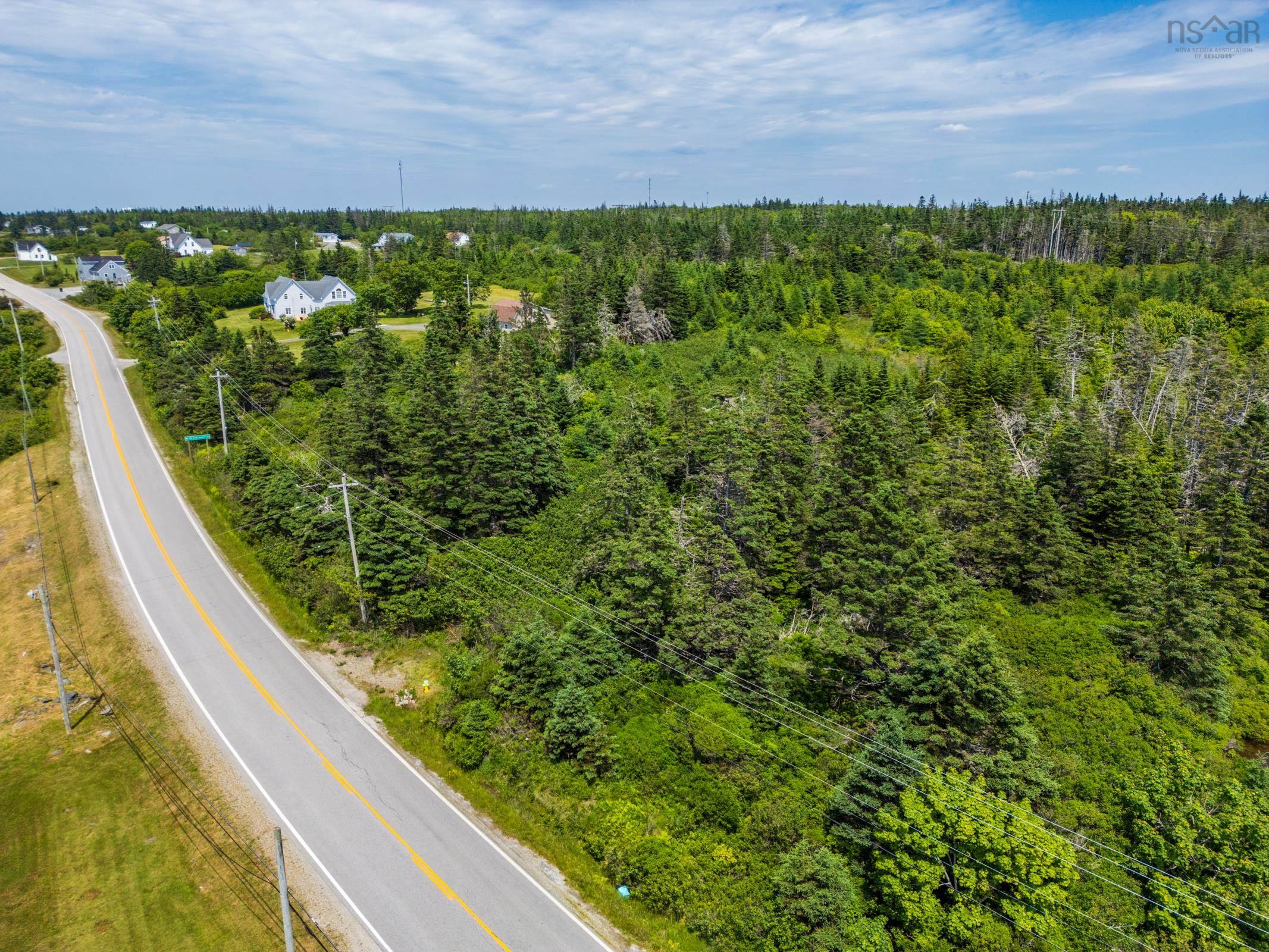 $39,000.00: Lot Highway 3, Middle East Pubnico