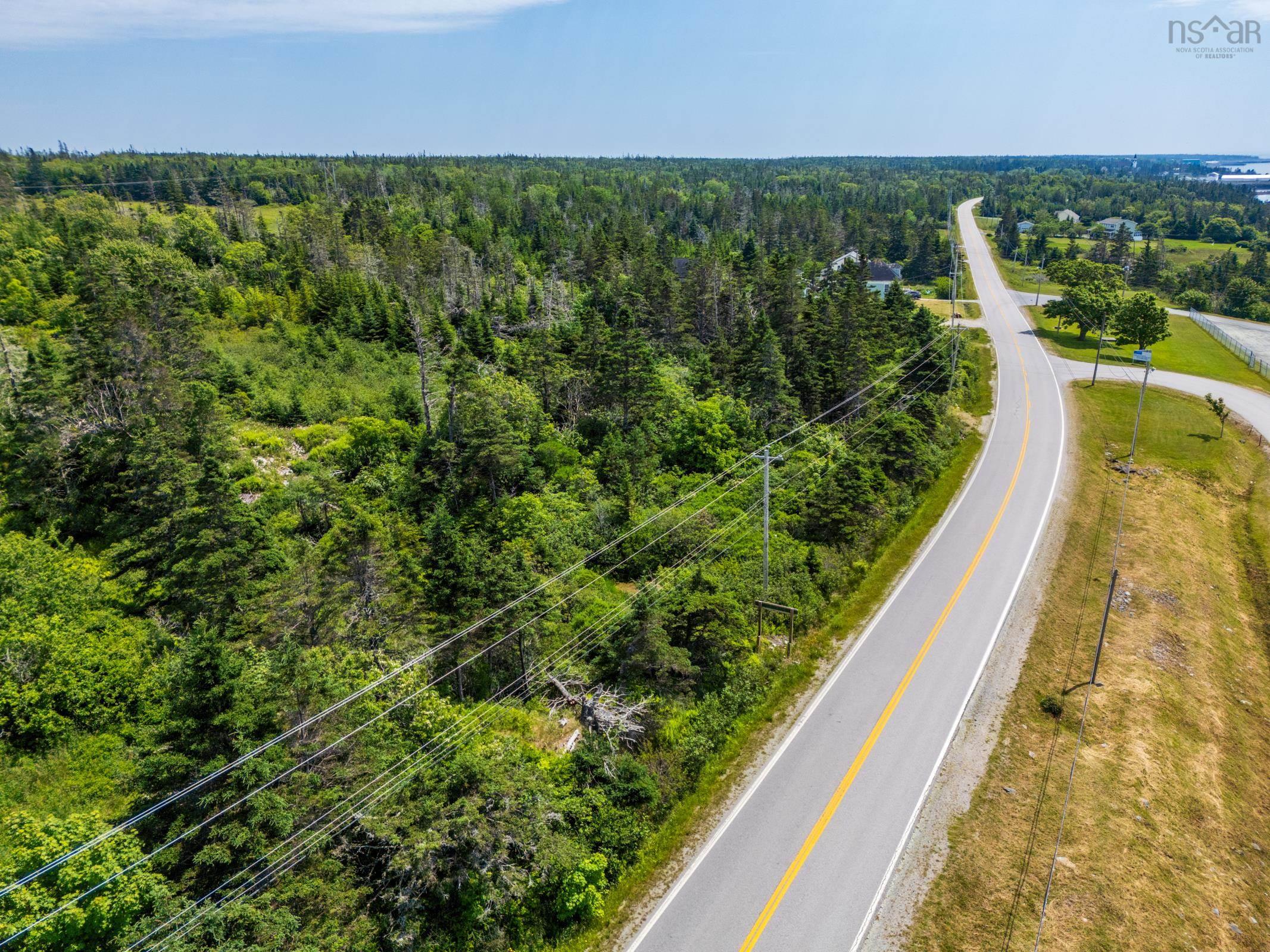 $39,000.00: Lot Highway 3, Middle East Pubnico