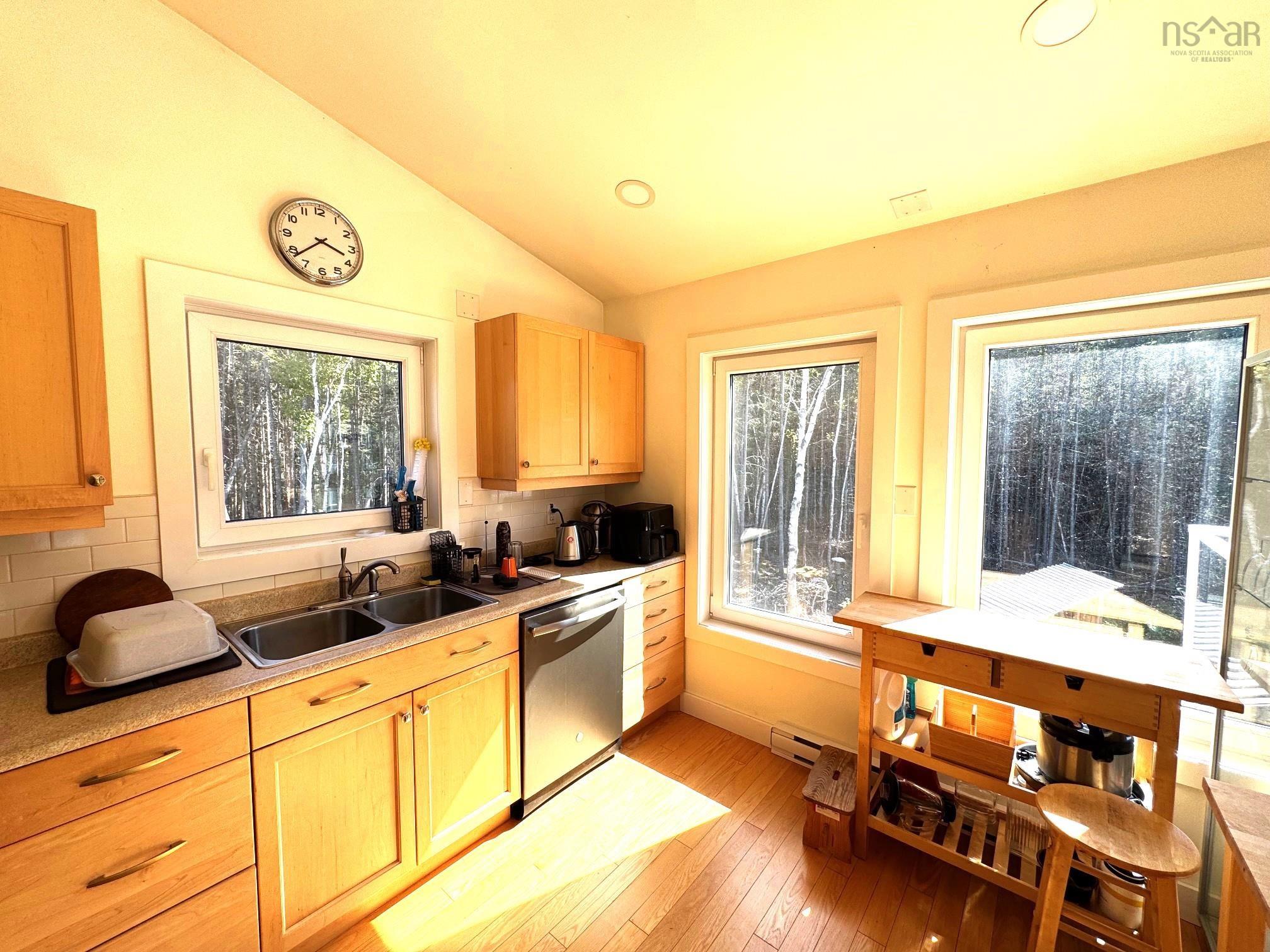 $590,000.00: 284 Rodney Drive, Militia Point