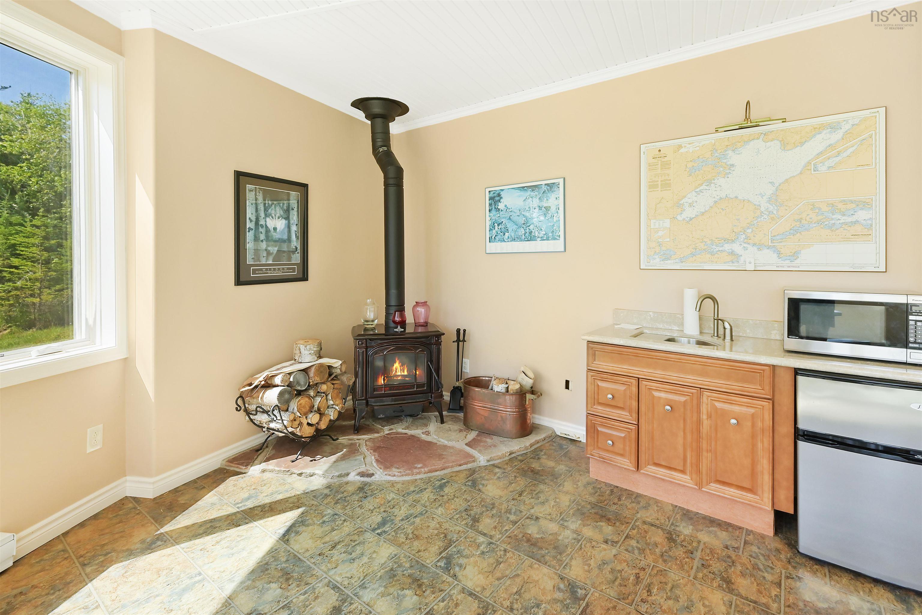 $840,000.00: 458 Maple Drive, Cape George