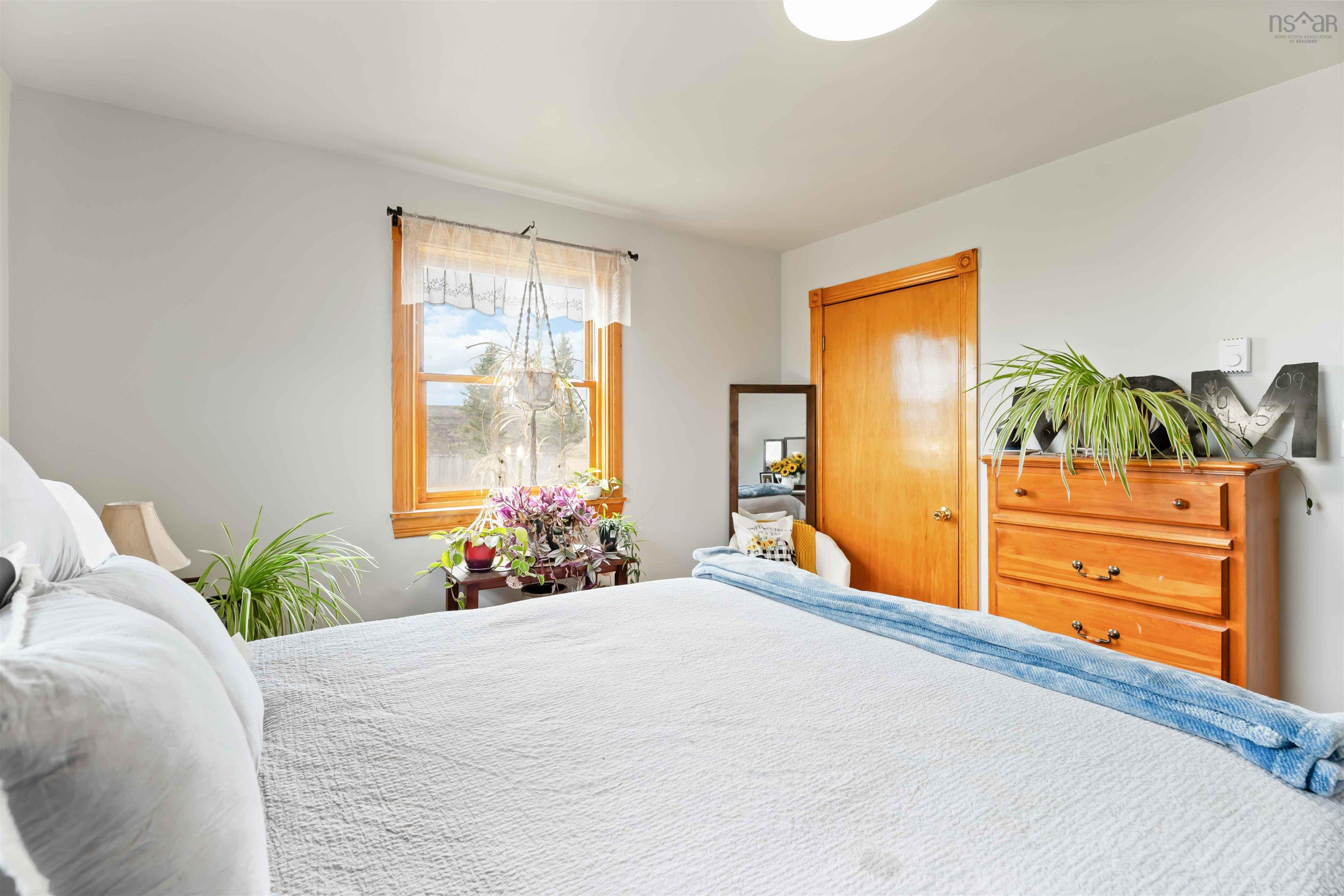 $525,000.00: 311 Morden Road, Selfridge Corner