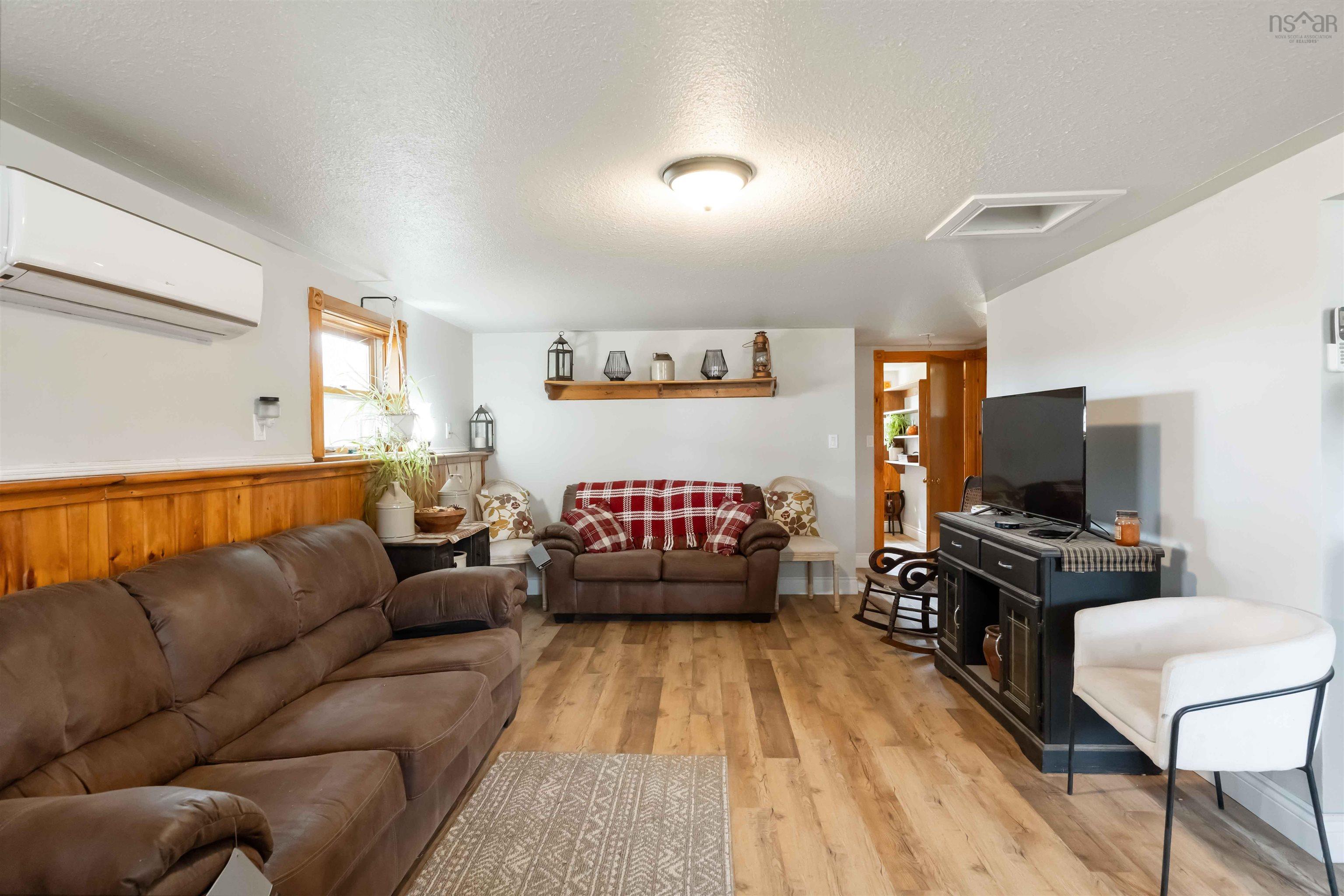 $525,000.00: 311 Morden Road, Selfridge Corner