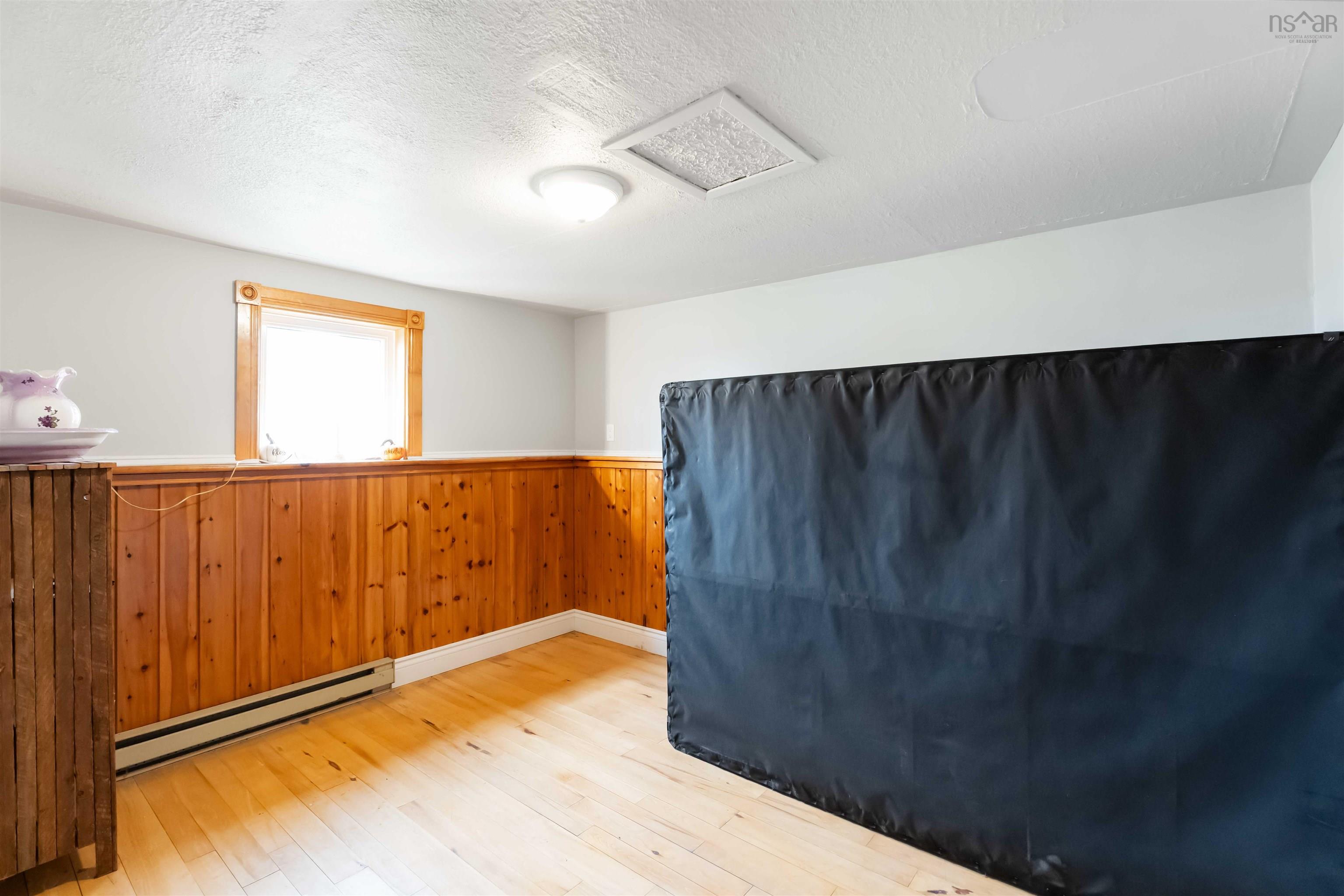 $525,000.00: 311 Morden Road, Selfridge Corner