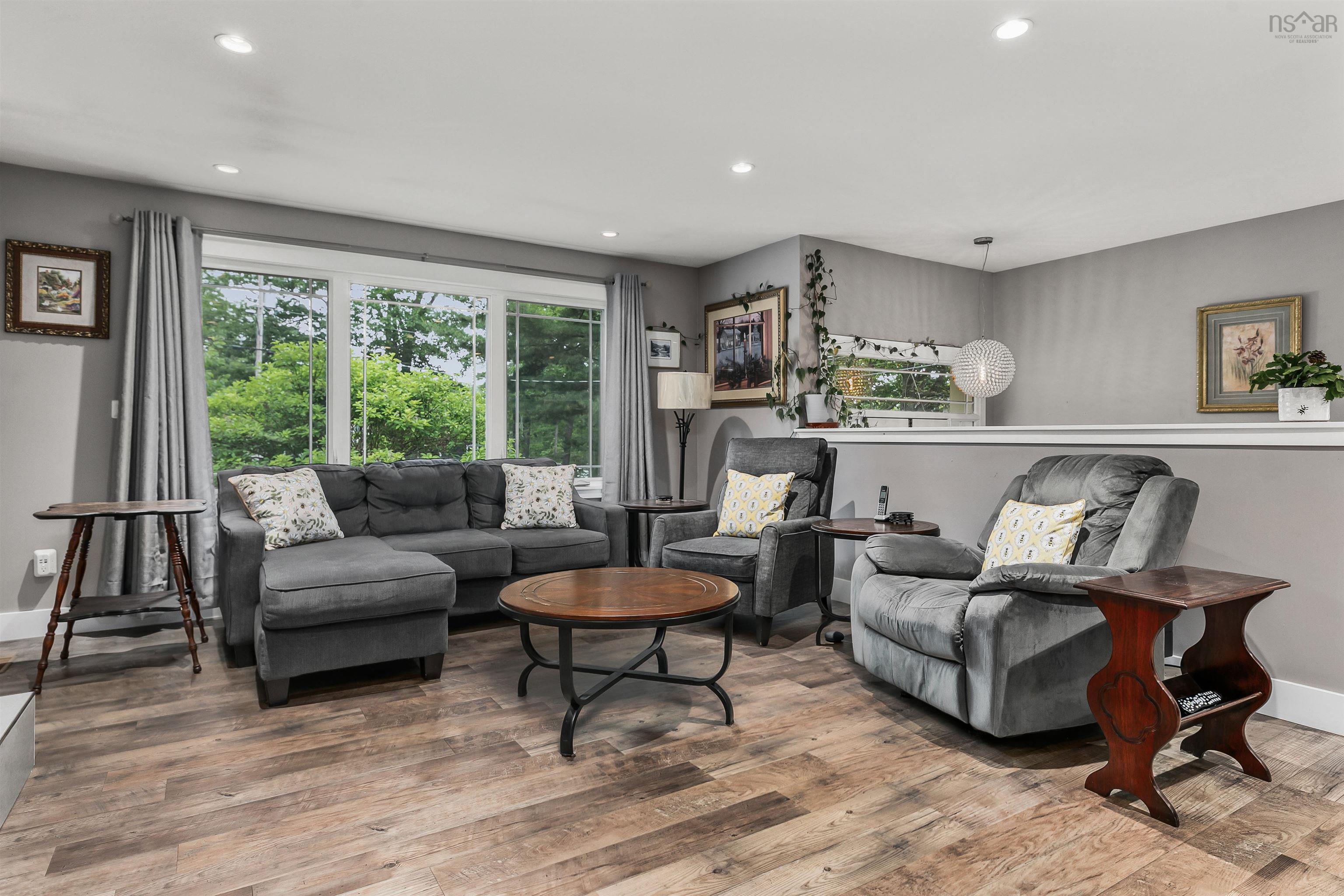 $679,900.00: 79 Ridge Avenue, Waverley