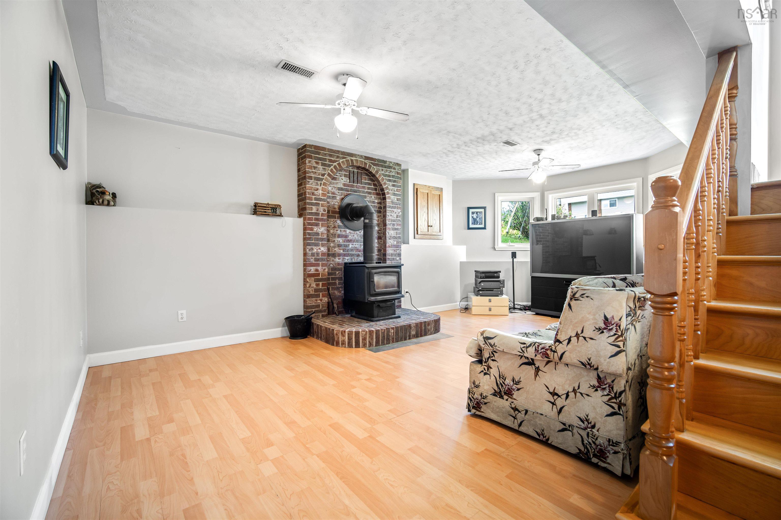 $609,900.00: 111 Nova Terrace, Colby Village