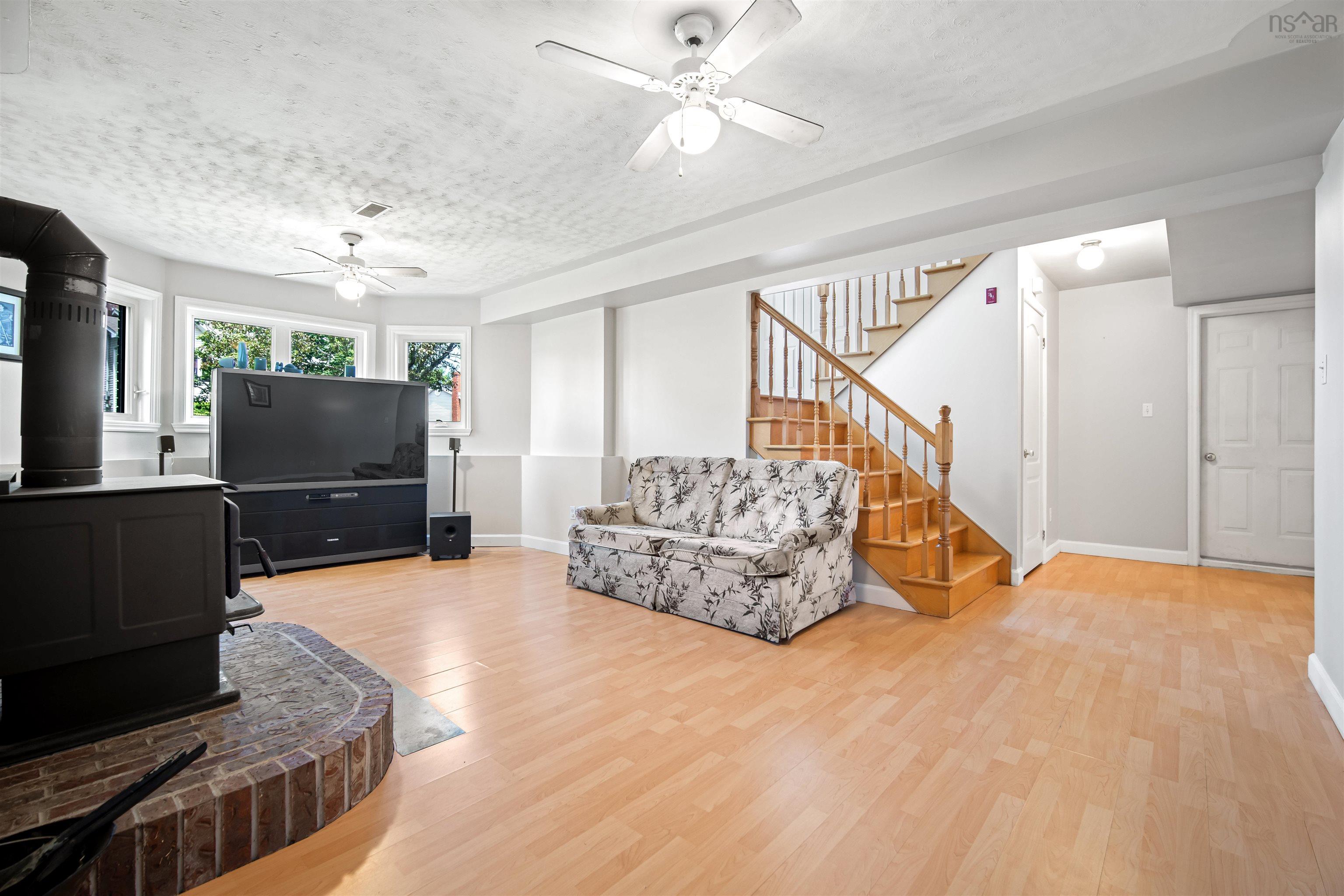 $609,900.00: 111 Nova Terrace, Colby Village
