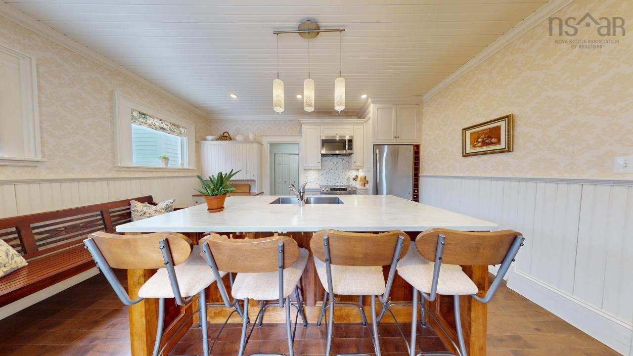 $449,000.00: 9682 221 Highway, Canning