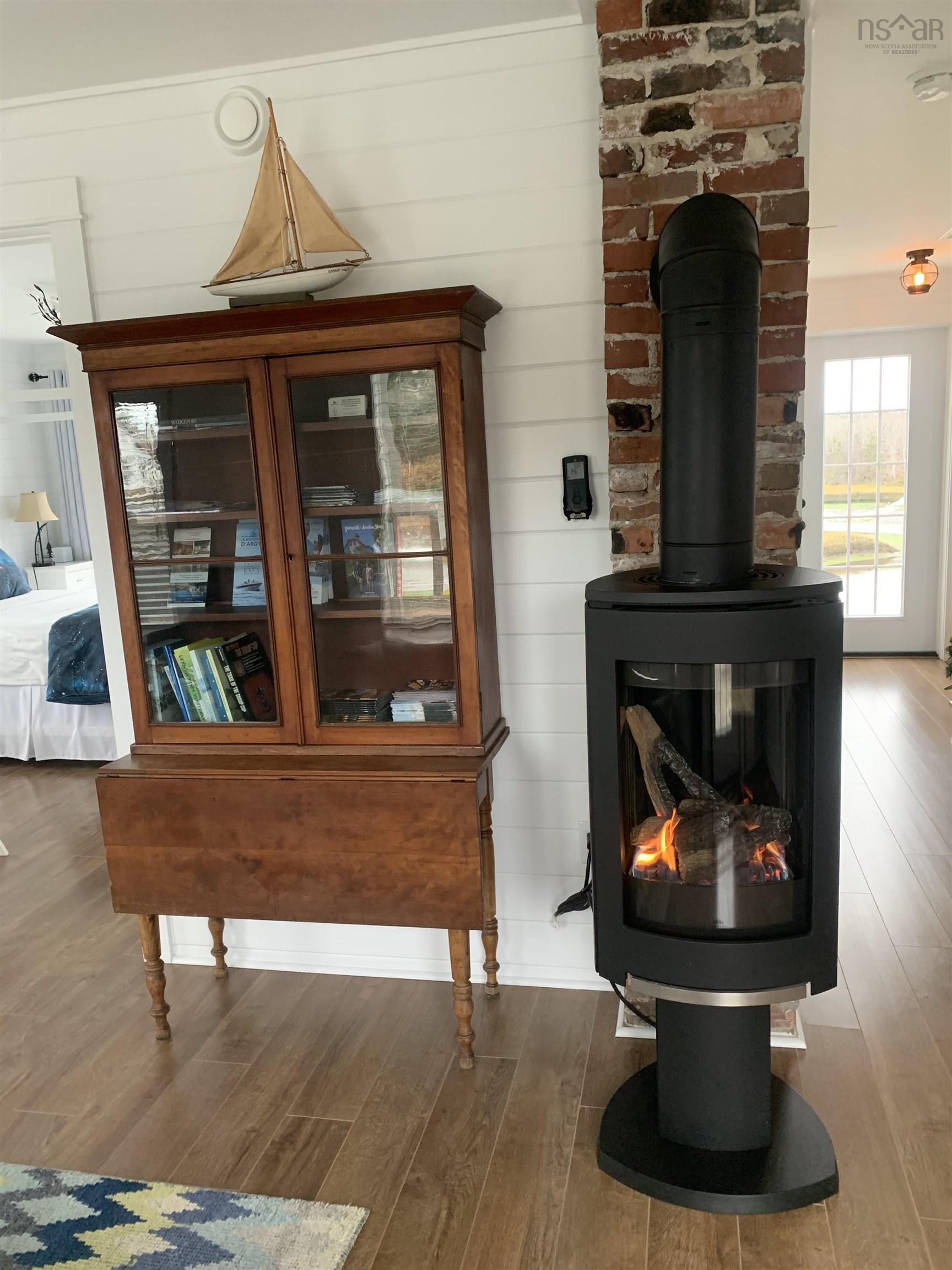 $447,500.00: 2453 Highway 334, Wedgeport